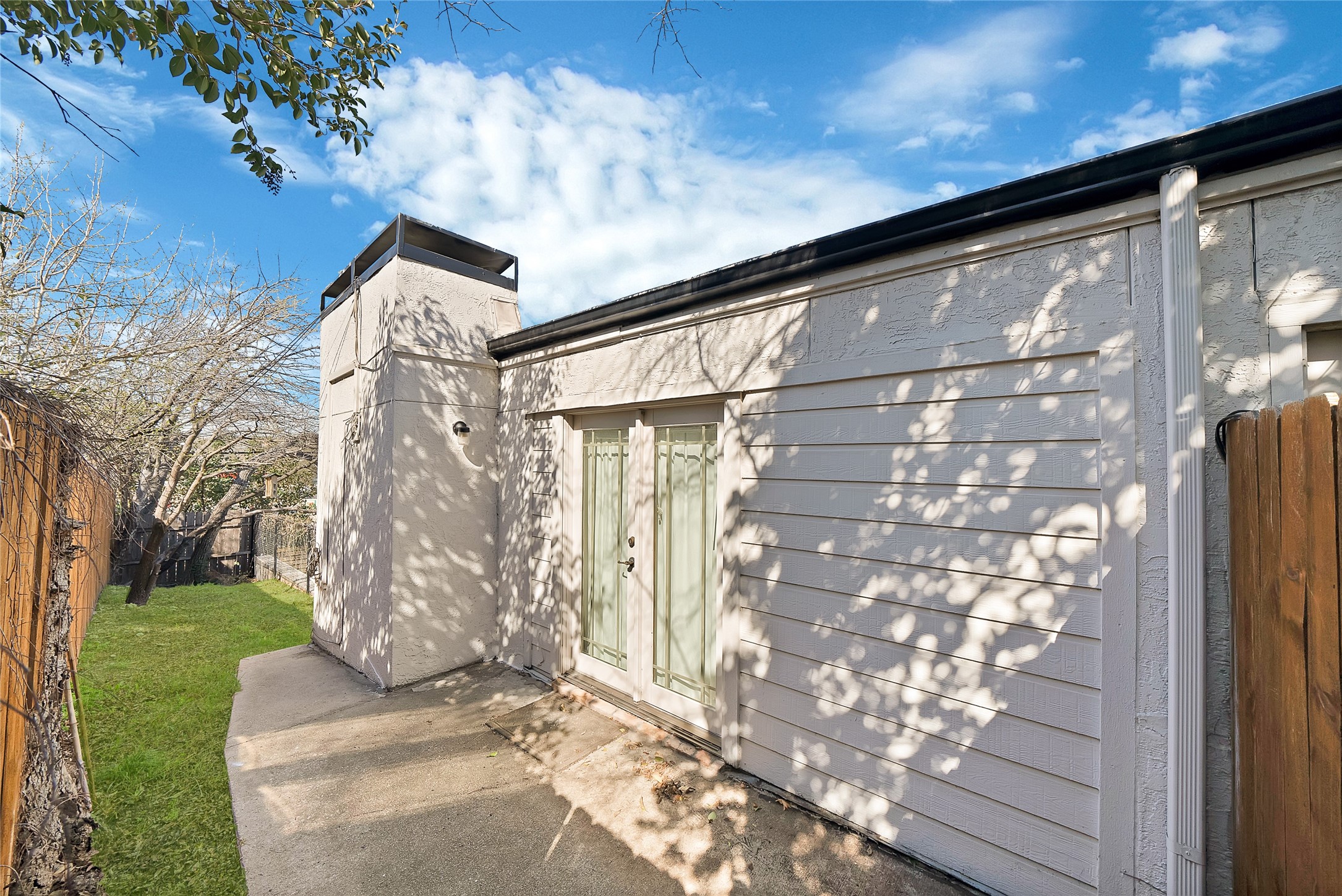 2303 Park Hill Drive Fort Worth TX 76110