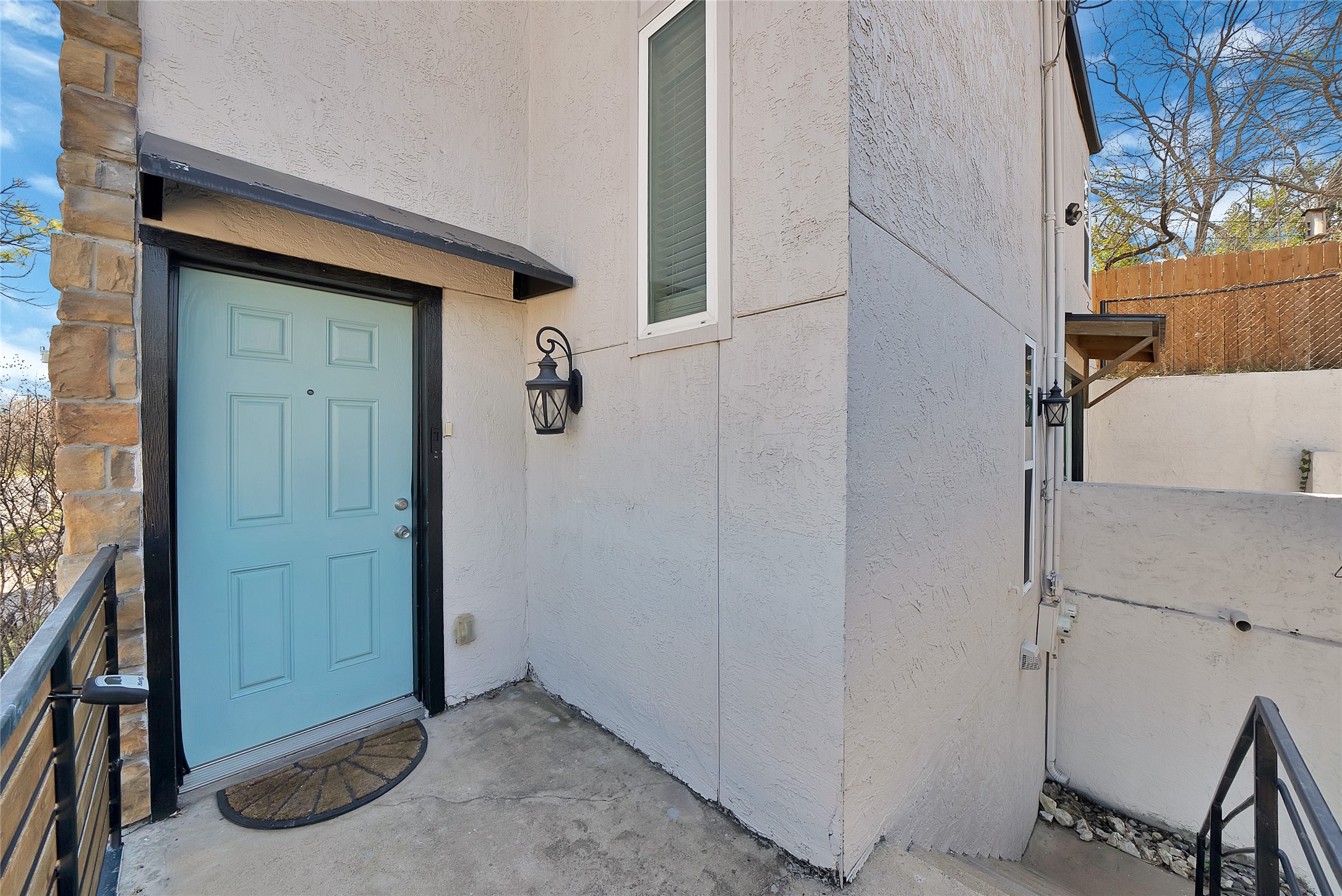 2303 Park Hill Drive Fort Worth TX 76110