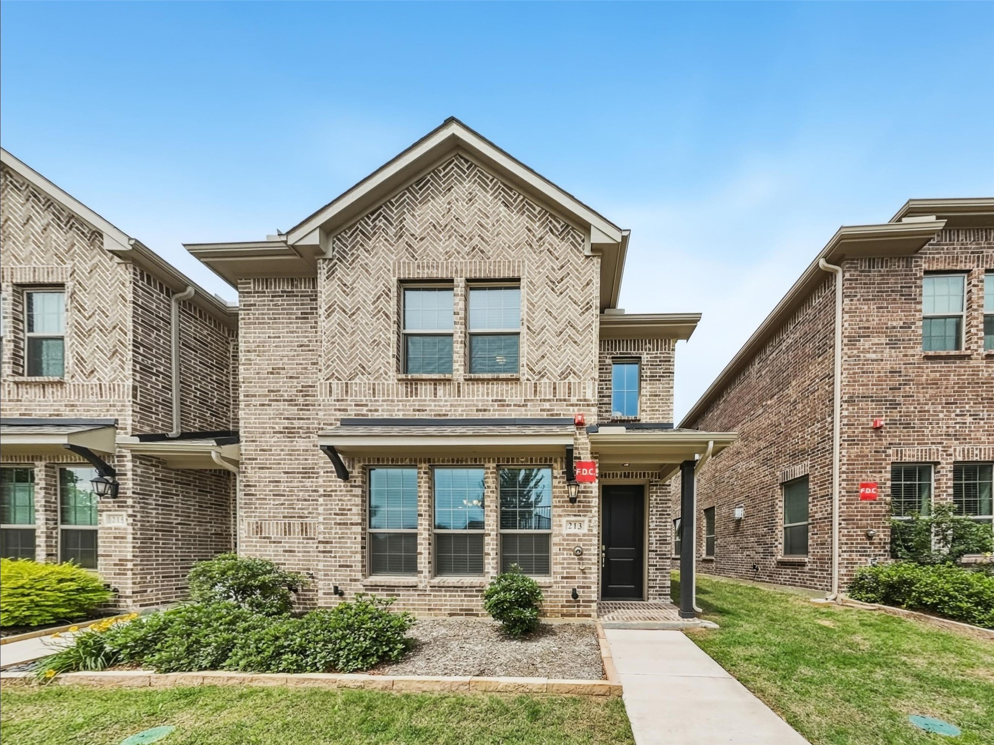 213 Suma Drive Euless TX 76040