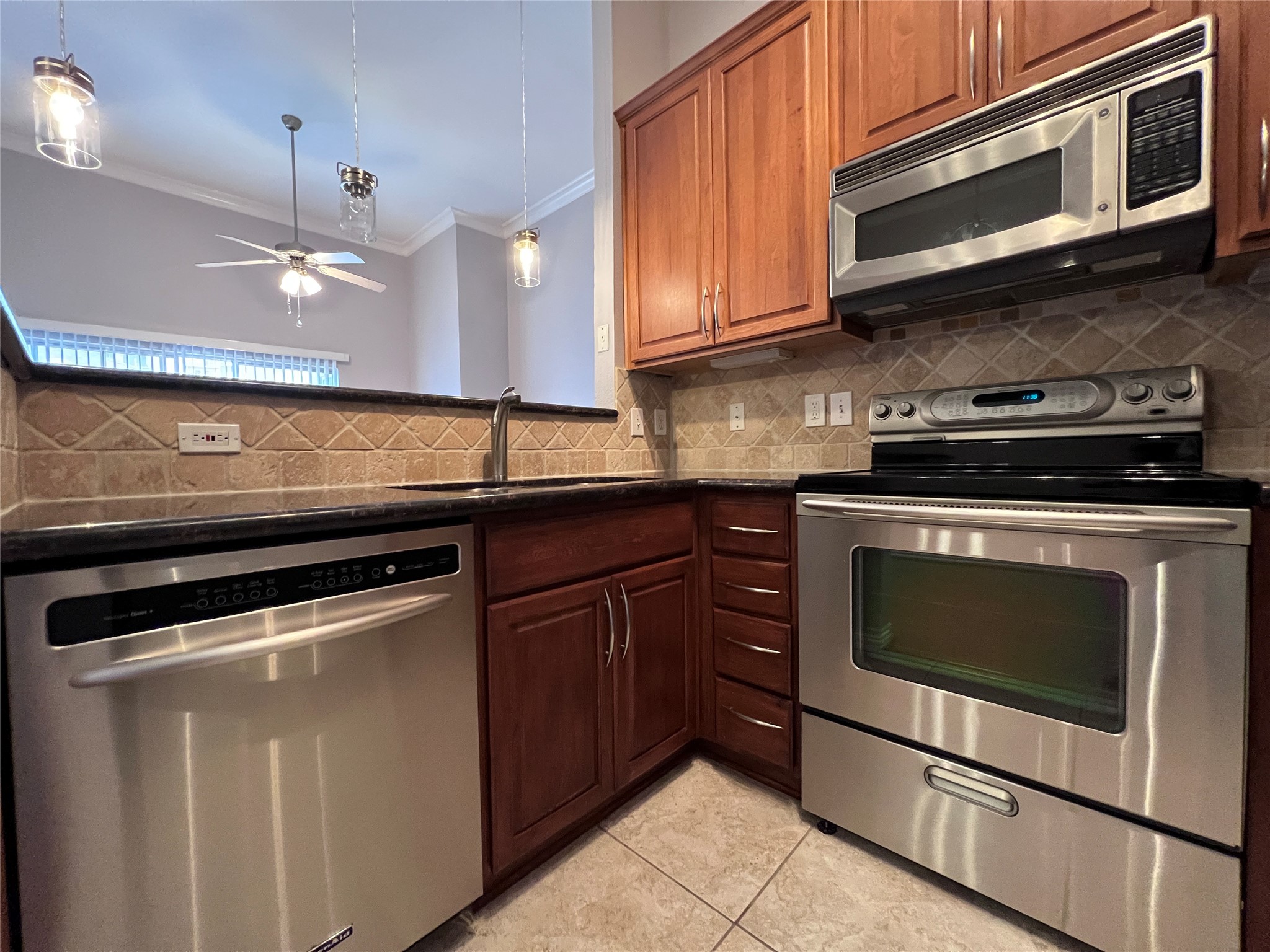 2201 Wolf Street Dallas TX 75201