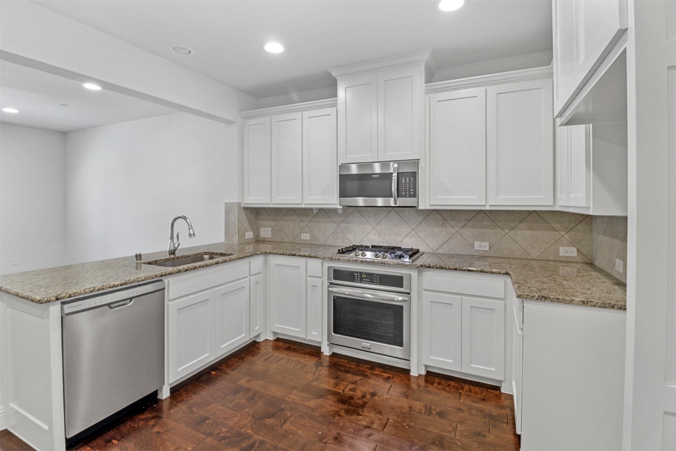 5208 Mcpherson Lane Mckinney TX 75070