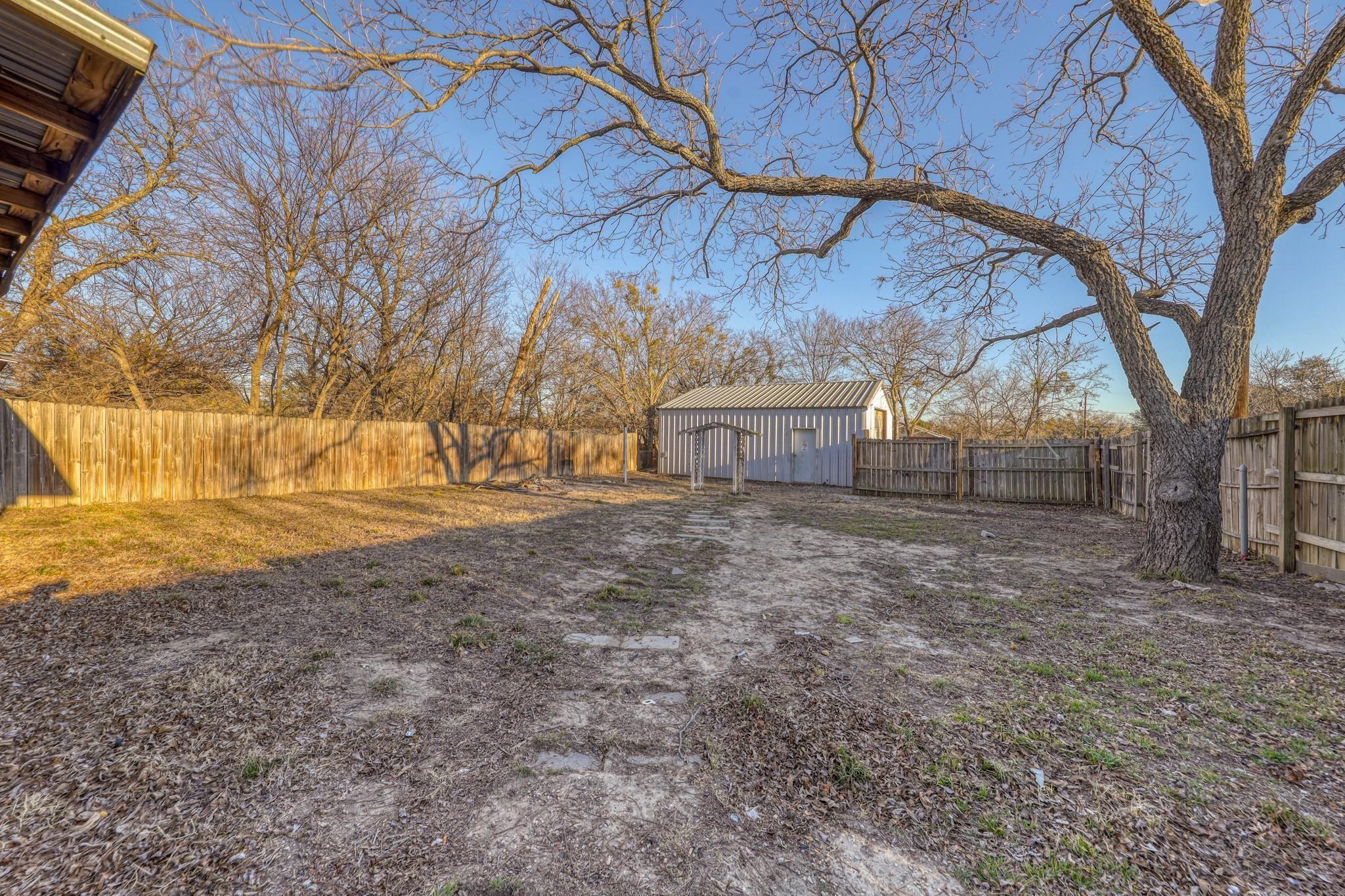 1006 E Dodge Street Stephenville TX 76401