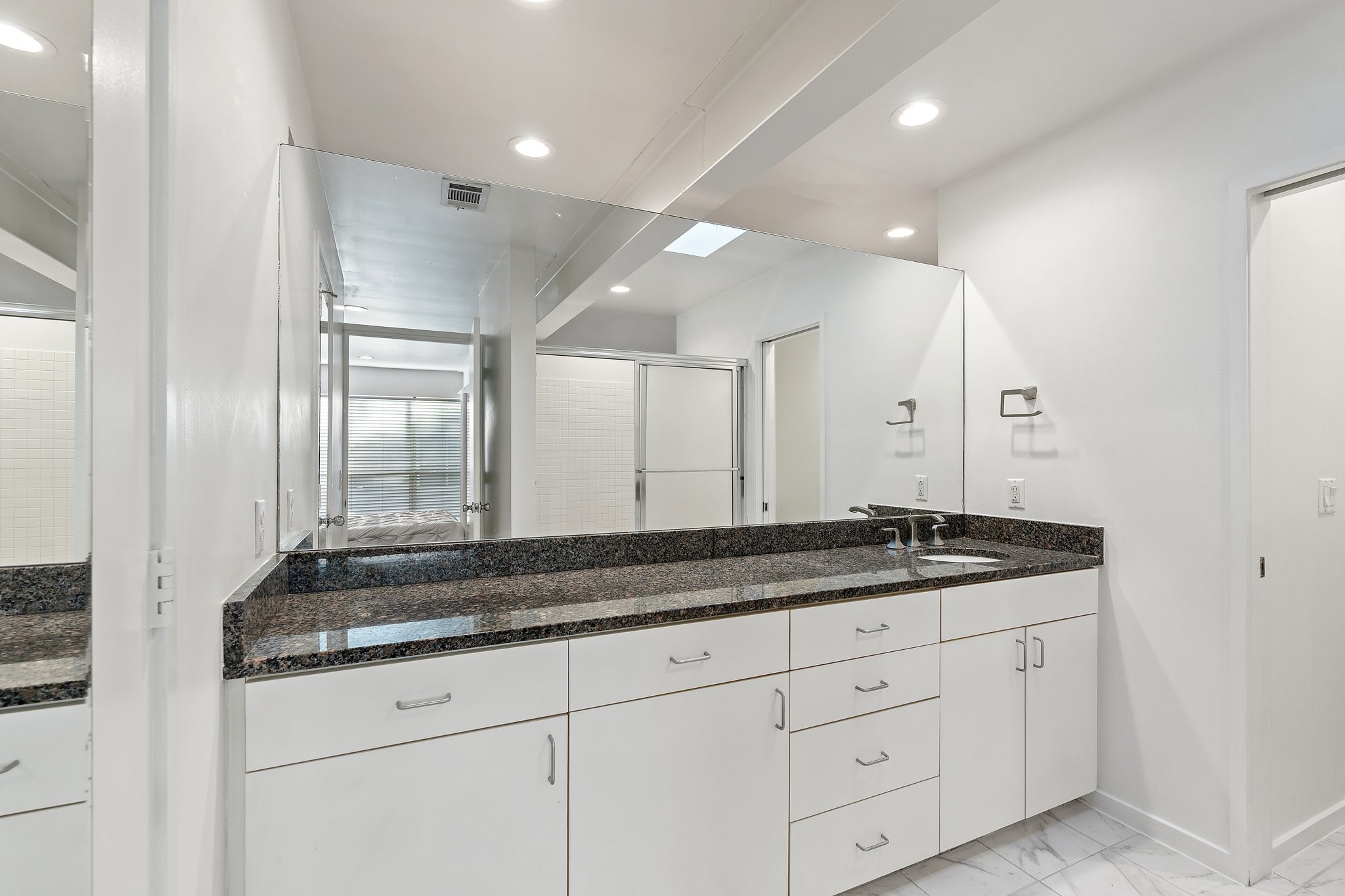 4122 Travis Street Dallas TX 75204