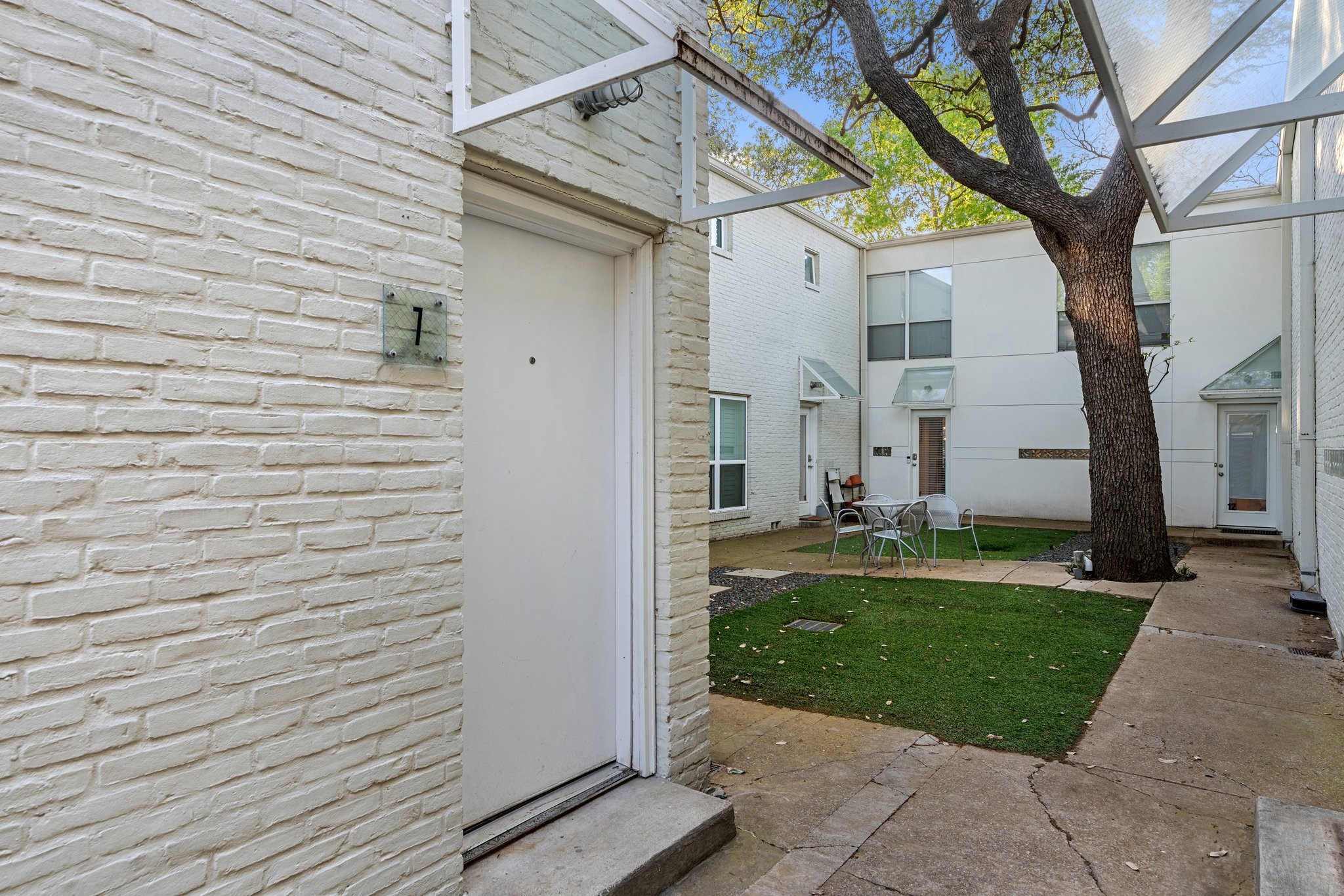 4122 Travis Street Dallas TX 75204