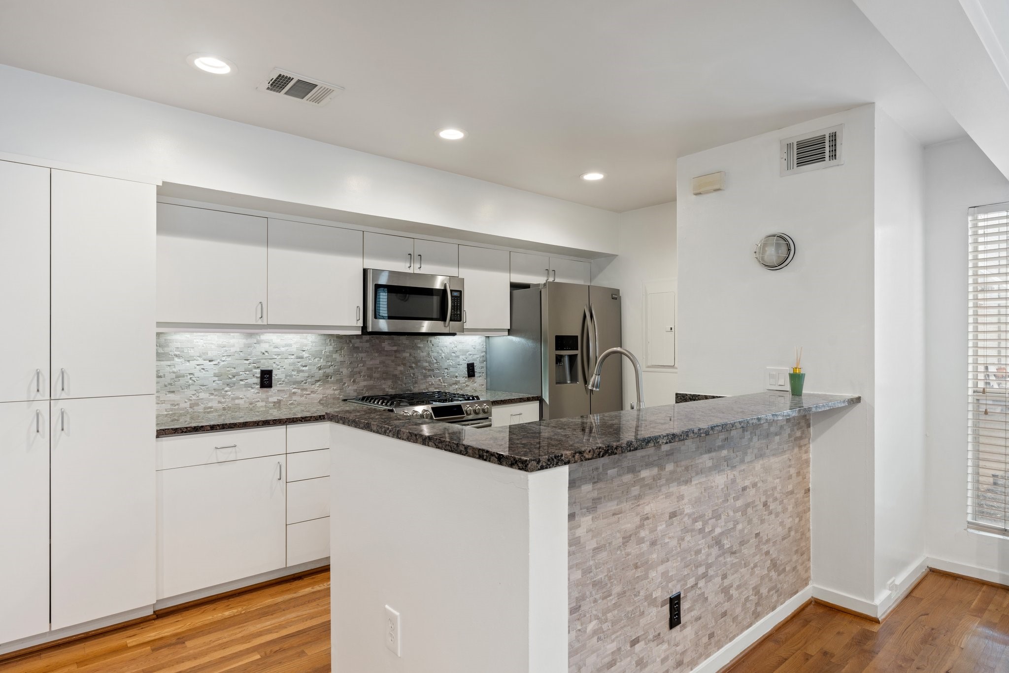 4122 Travis Street Dallas TX 75204