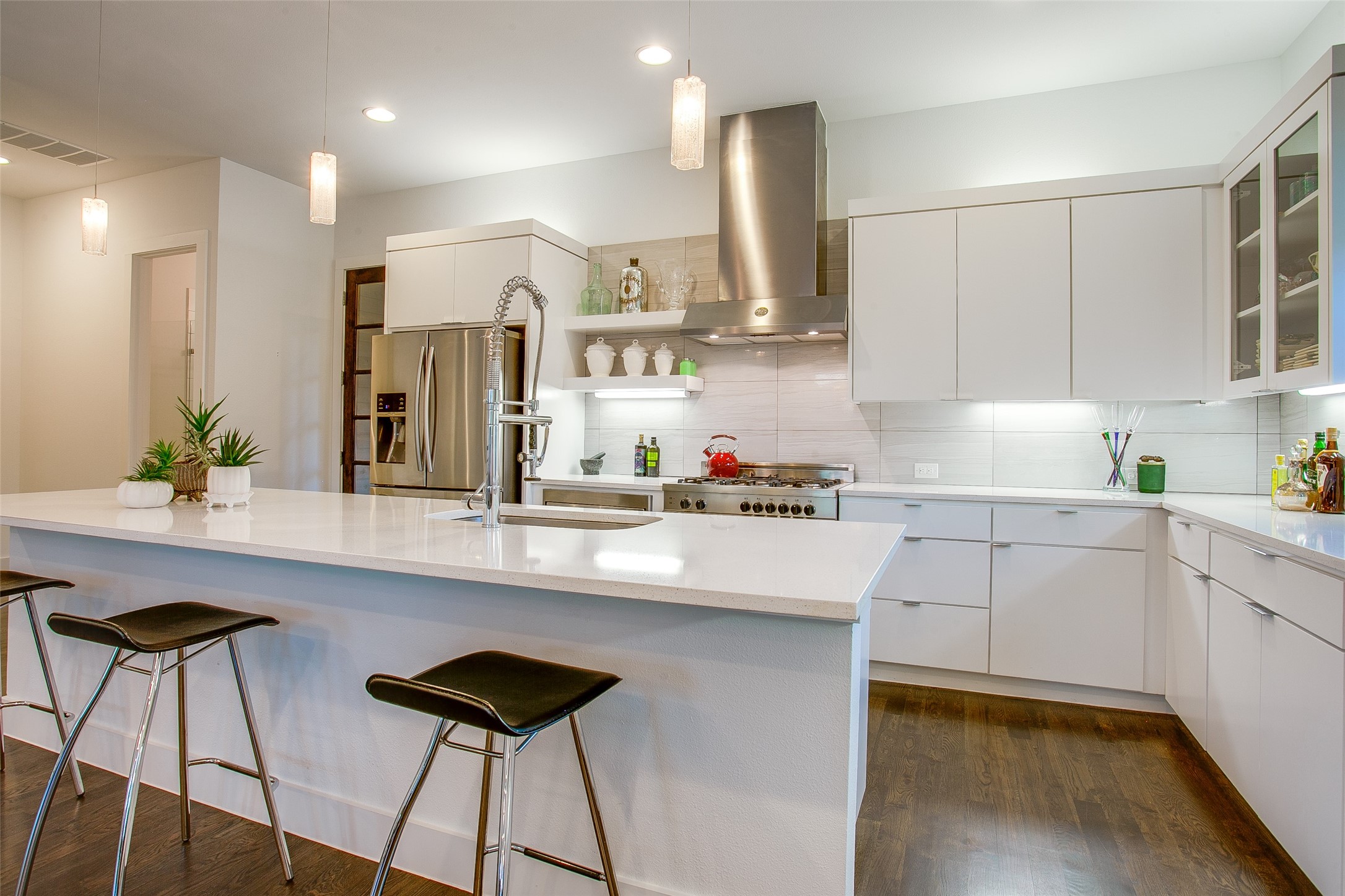 3823 Greenville Avenue Dallas TX 75206
