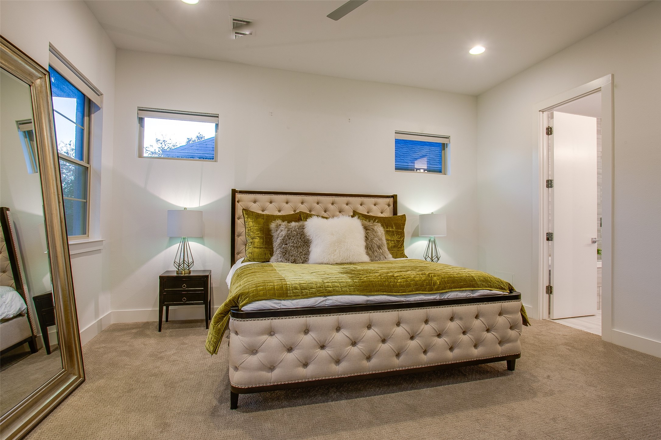 3823 Greenville Avenue Dallas TX 75206
