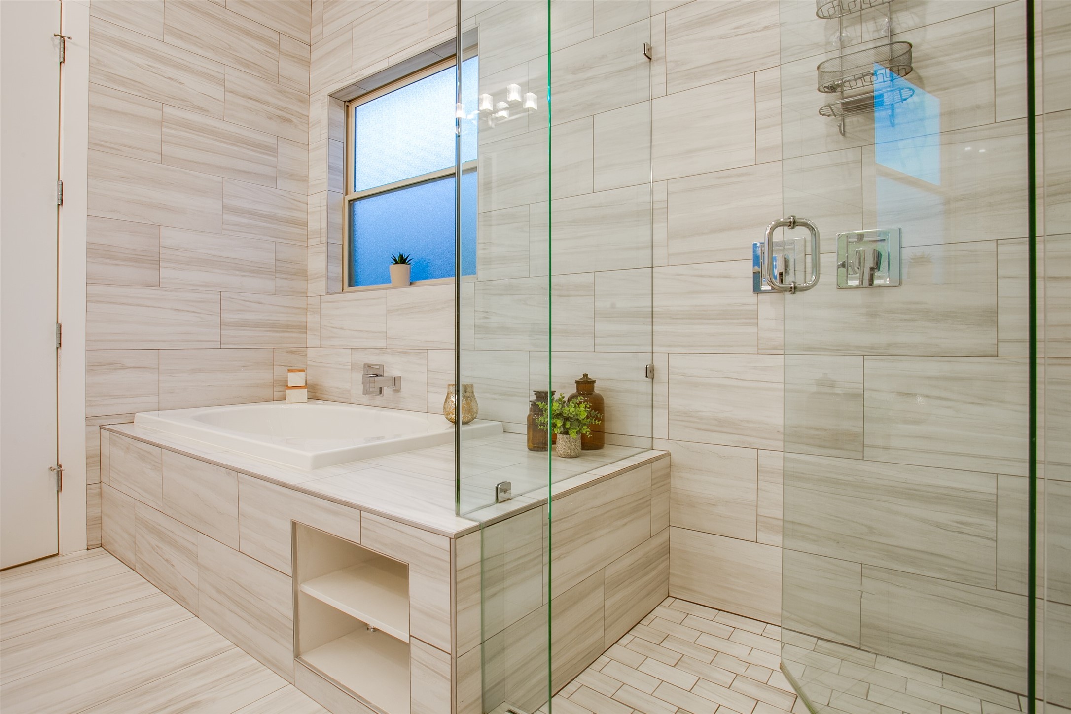 3823 Greenville Avenue Dallas TX 75206