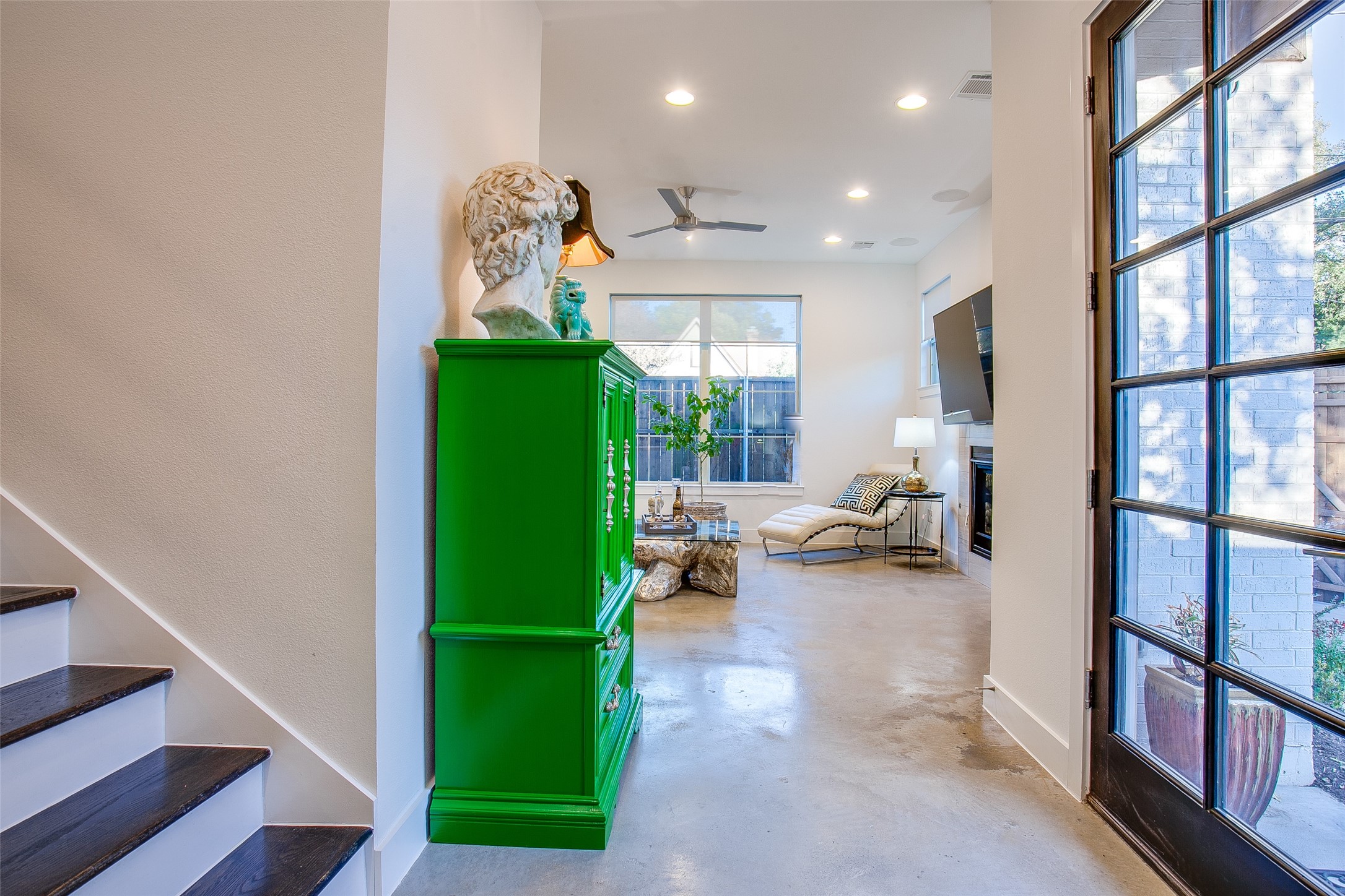 3823 Greenville Avenue Dallas TX 75206