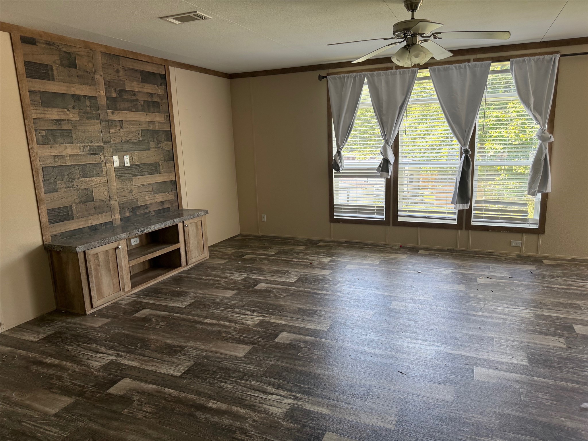 5609 Arkansas Trail Granbury TX 76048