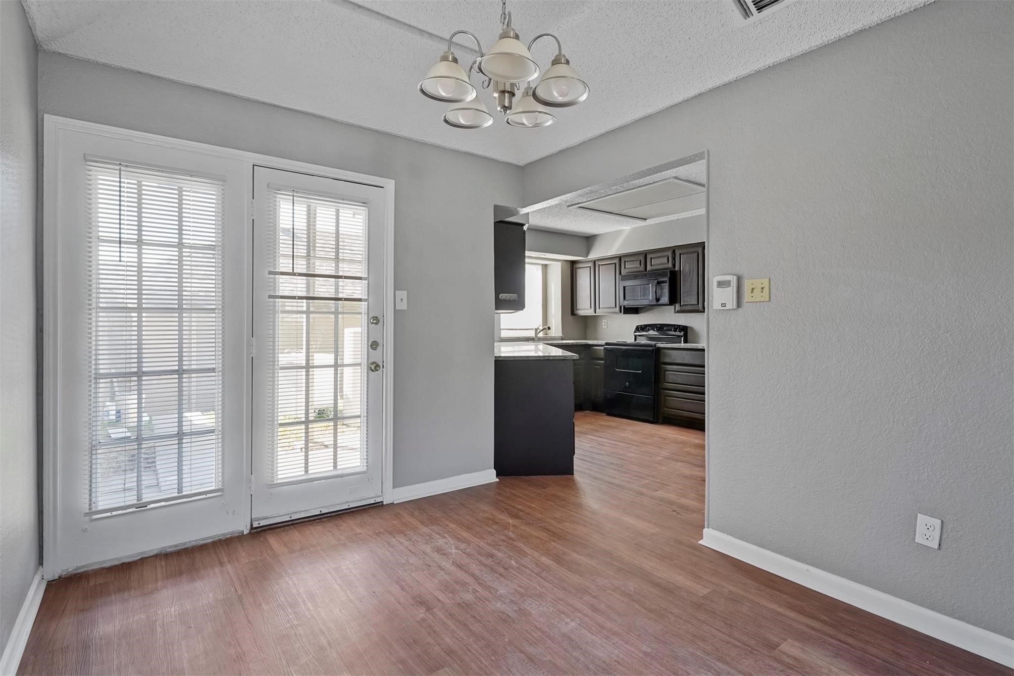 804 Custer Street Arlington TX 76014