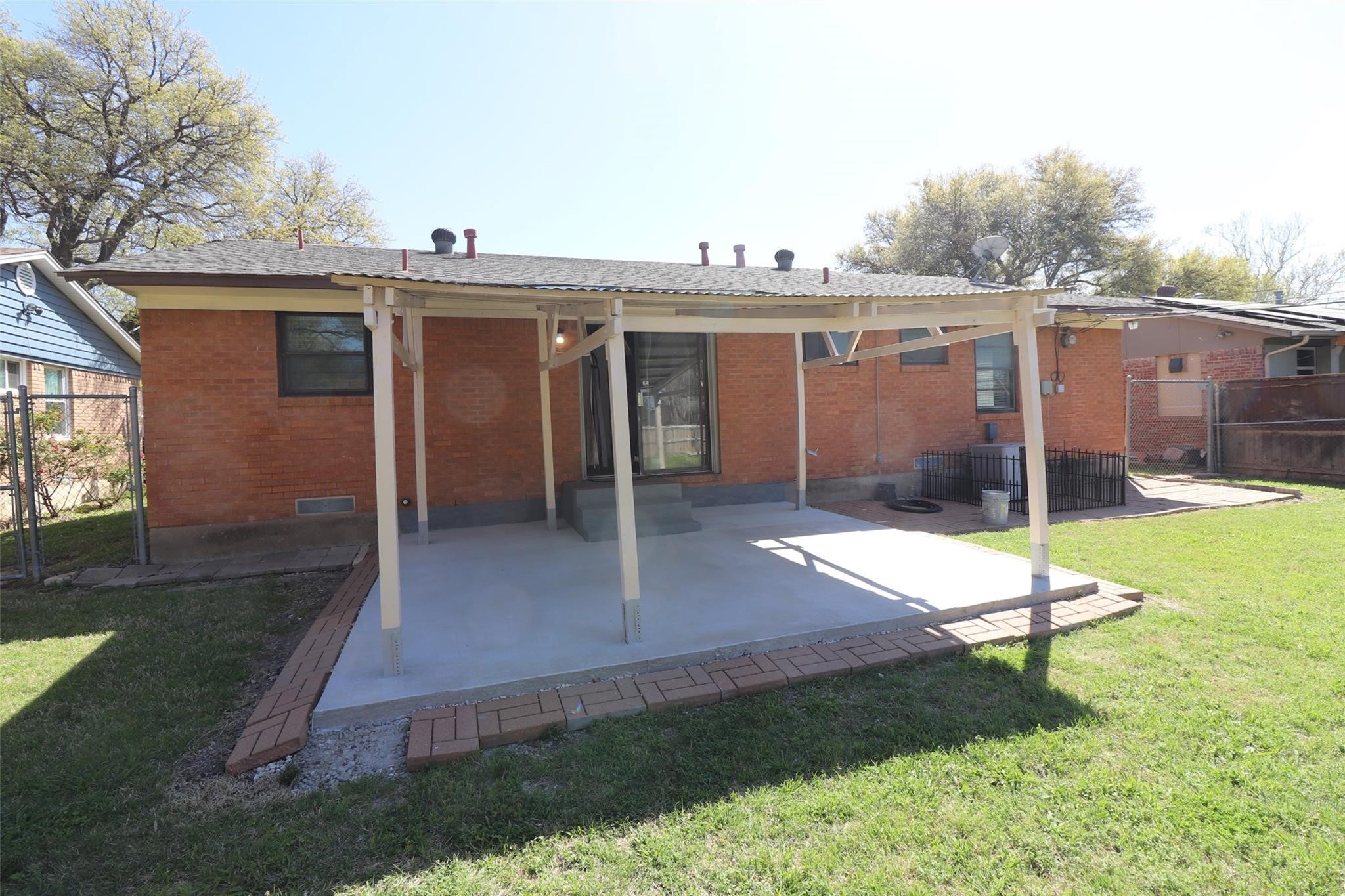 9107 Rustown Drive Dallas TX 75228
