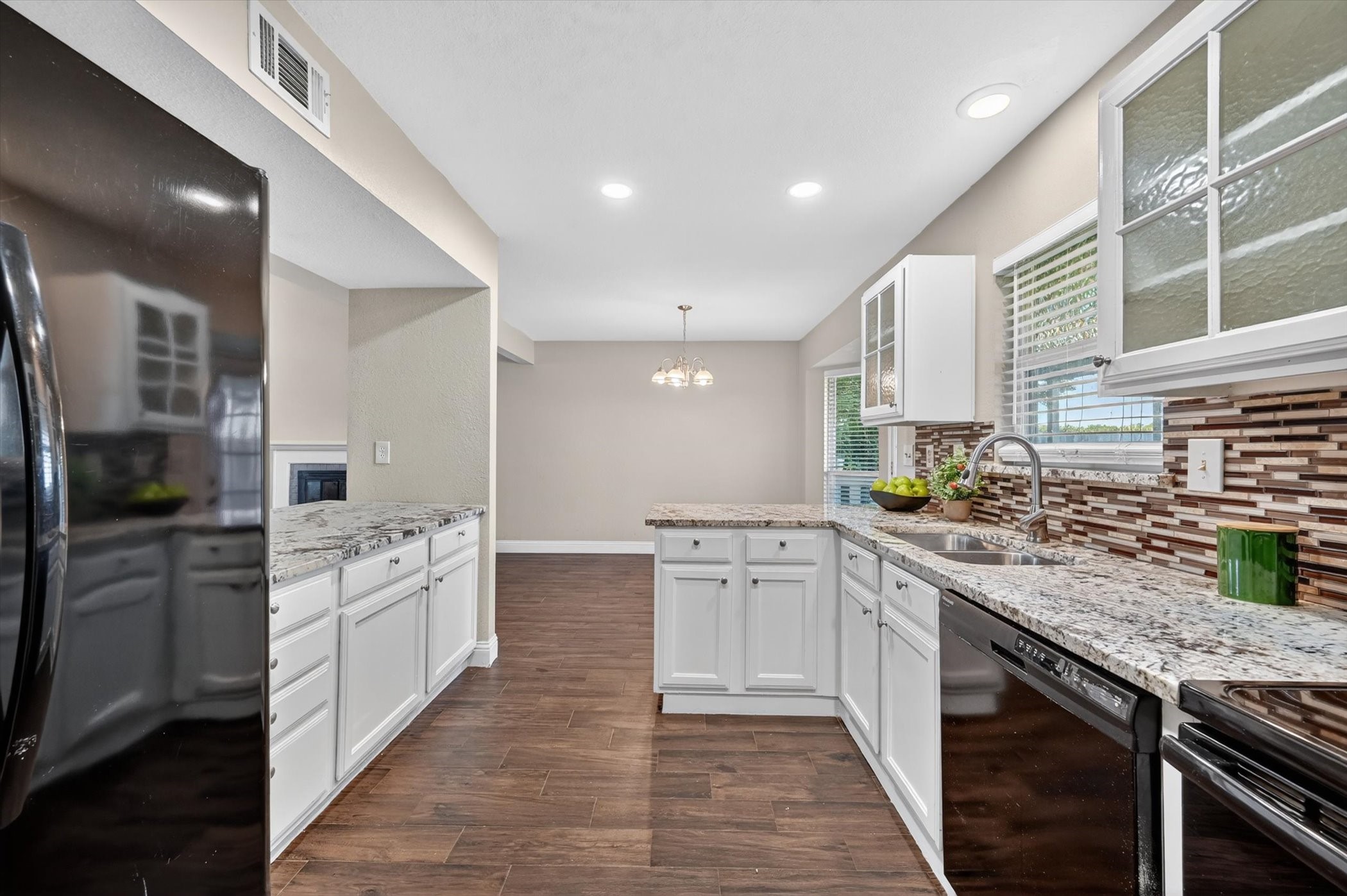 2009 Parkside Drive Denton TX 76201