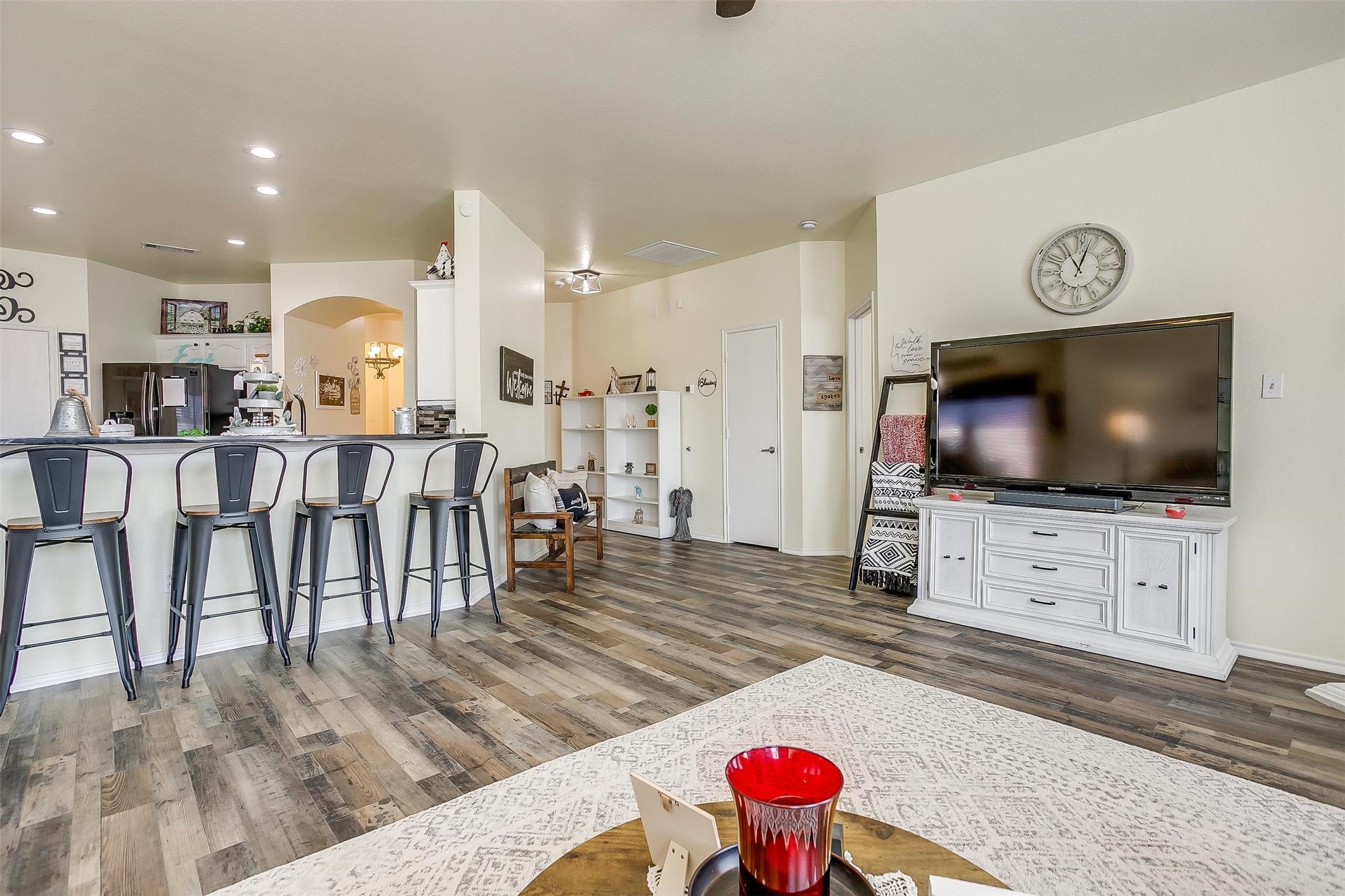 909 Hunter Lane Burleson TX 76028