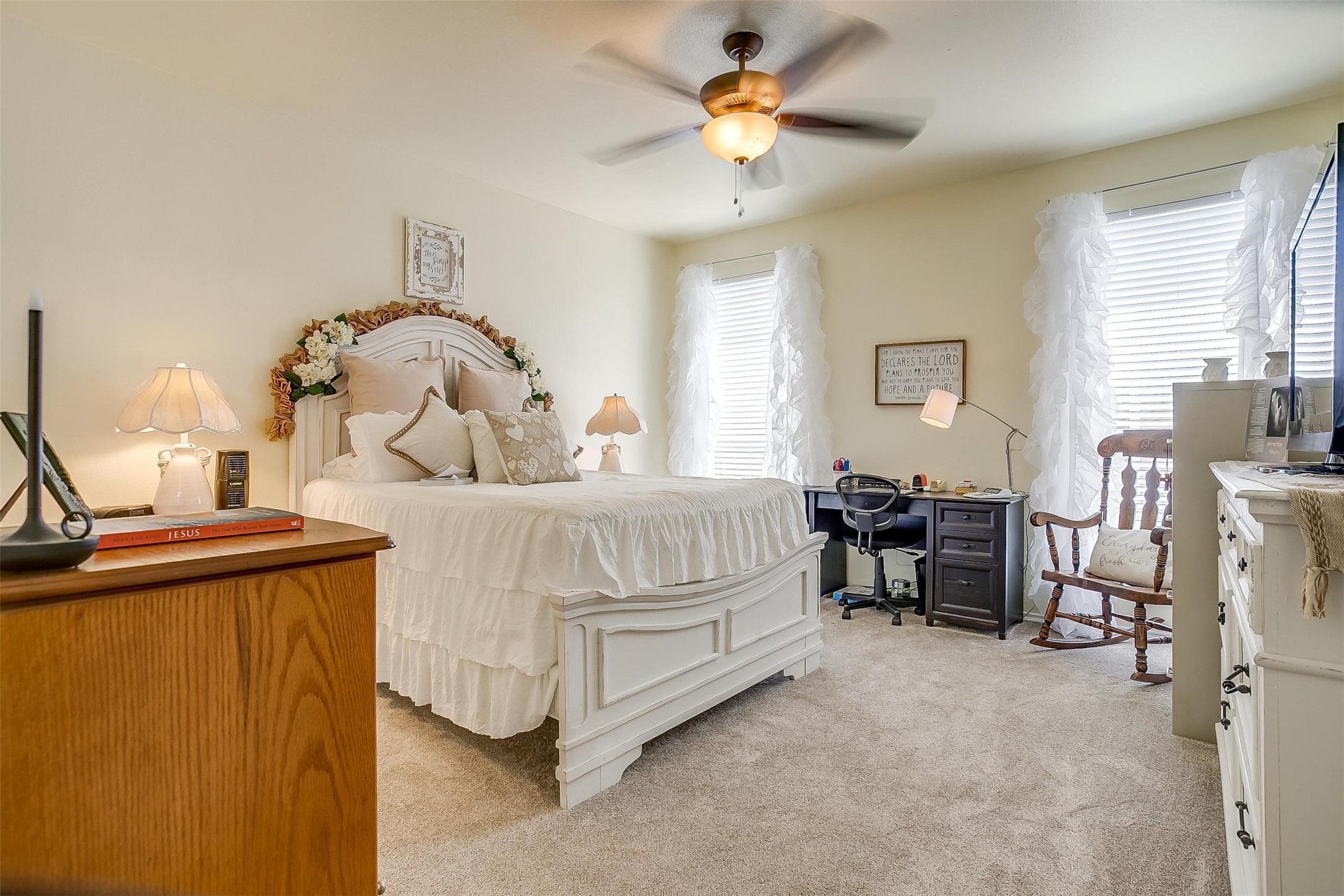 909 Hunter Lane Burleson TX 76028