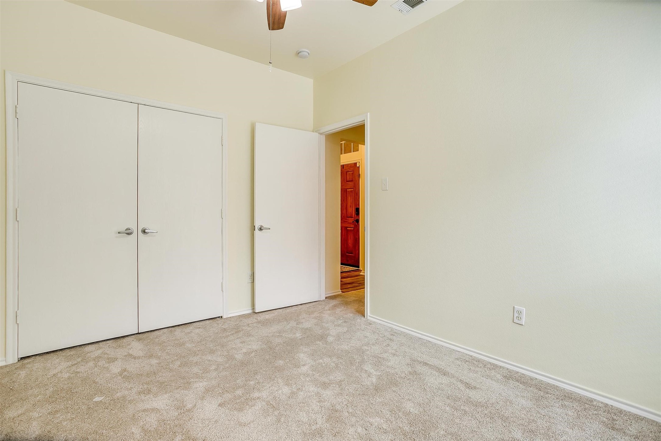 909 Hunter Lane Burleson TX 76028