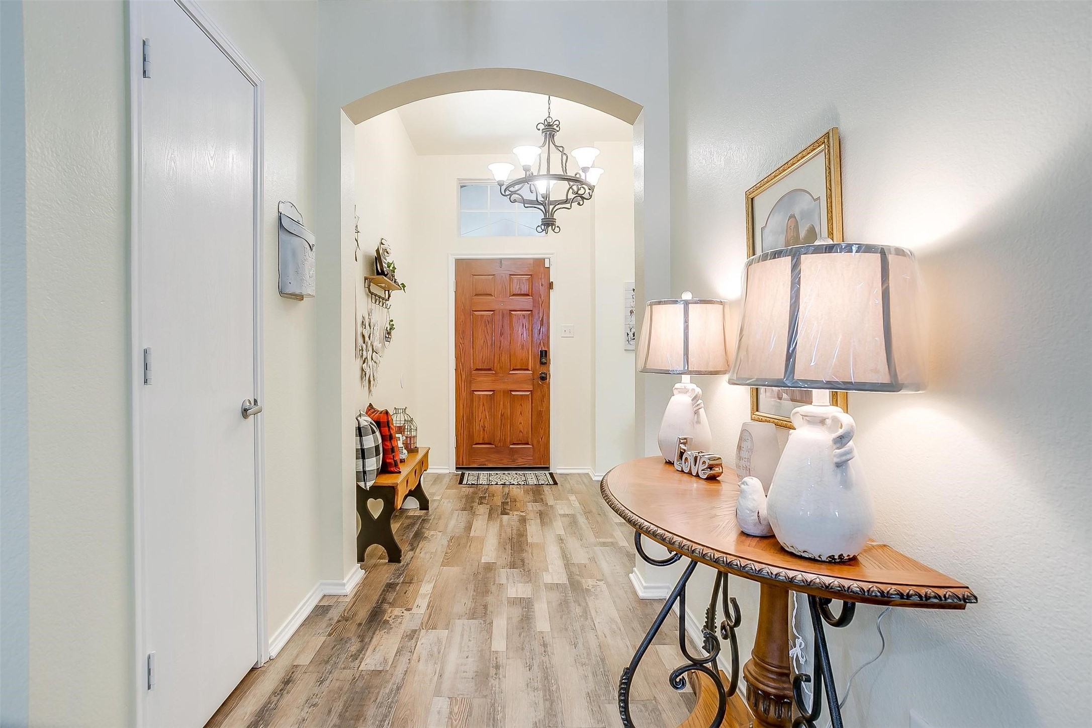 909 Hunter Lane Burleson TX 76028