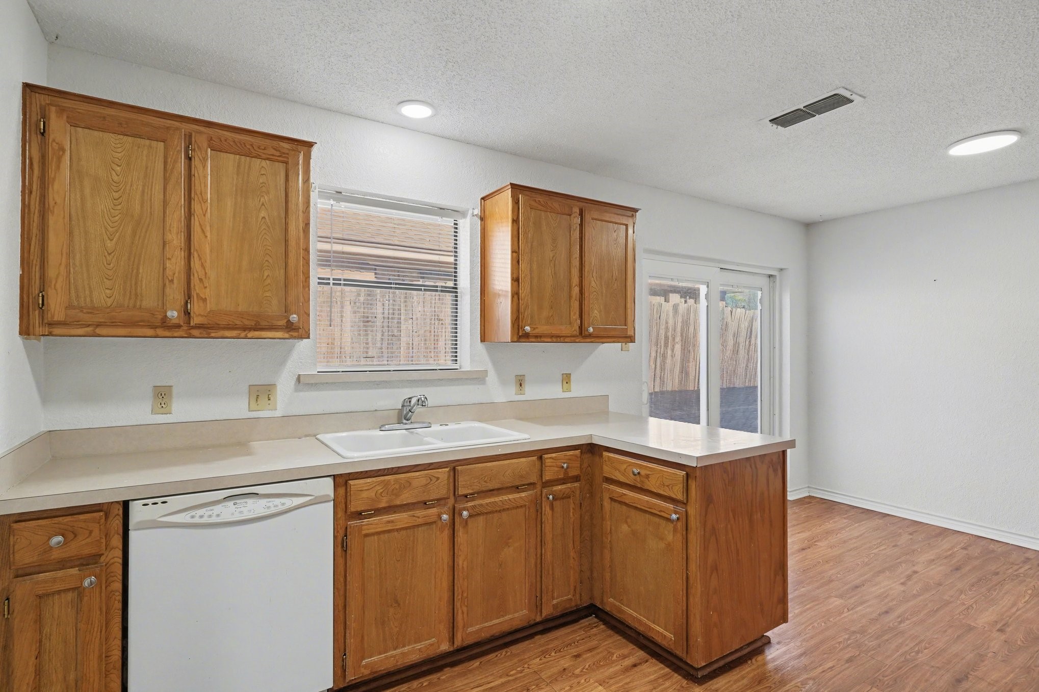 1507 Lindsey Lane Cleburne TX 76033