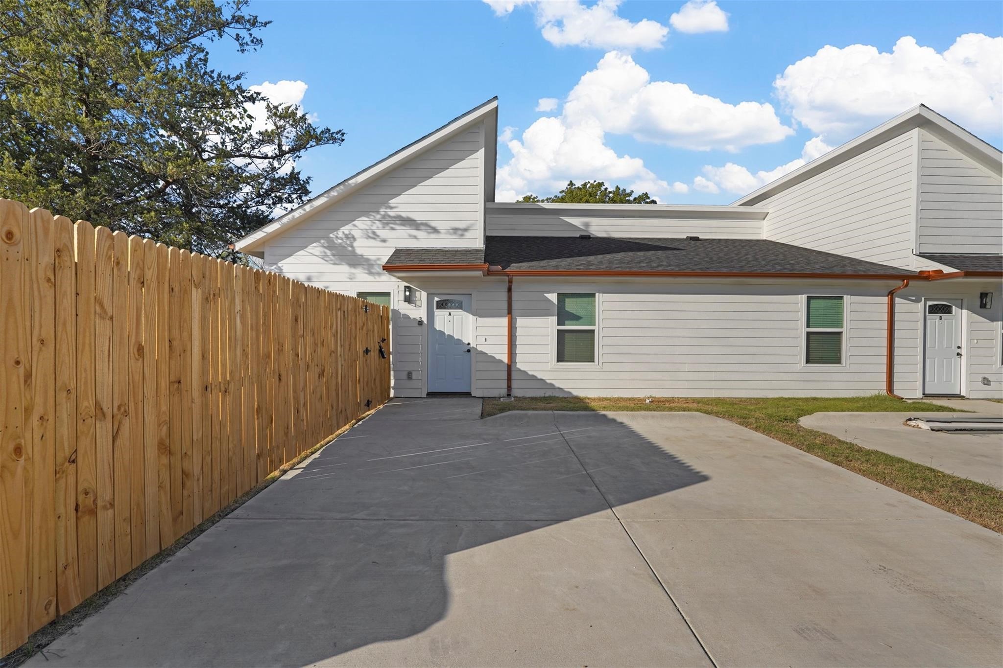 2217 Sayle Street Greenville TX 75401