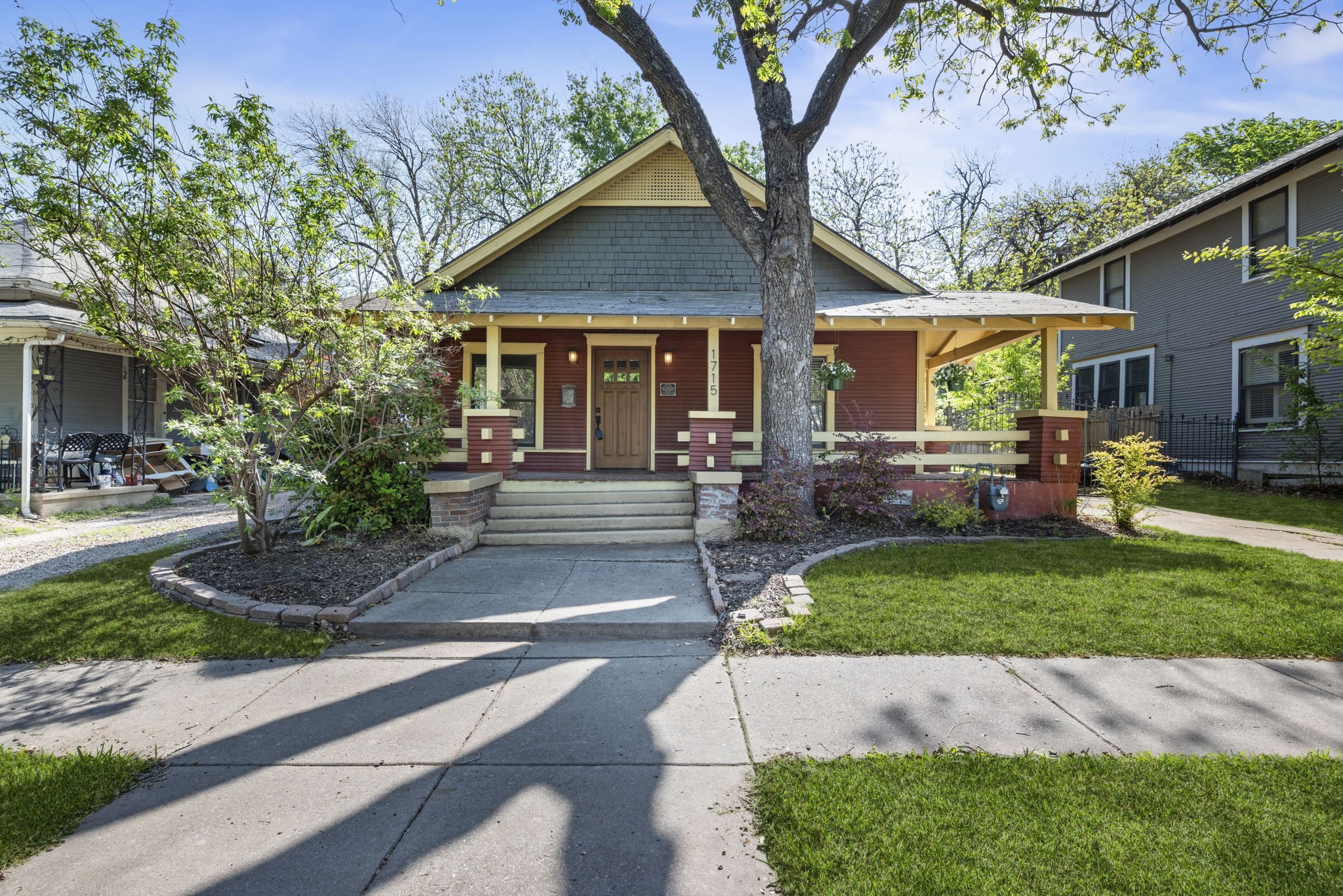 1715 College Avenue Fort Worth TX 76110