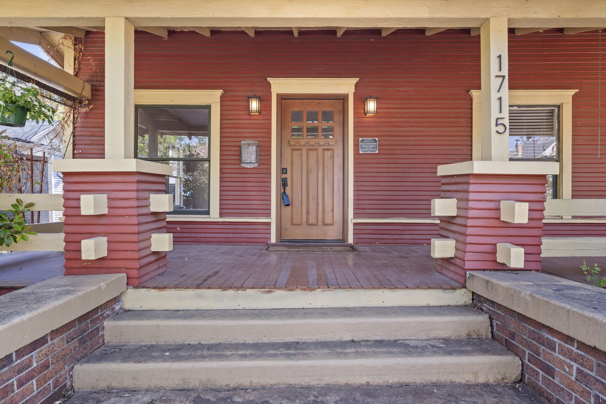1715 College Avenue Fort Worth TX 76110