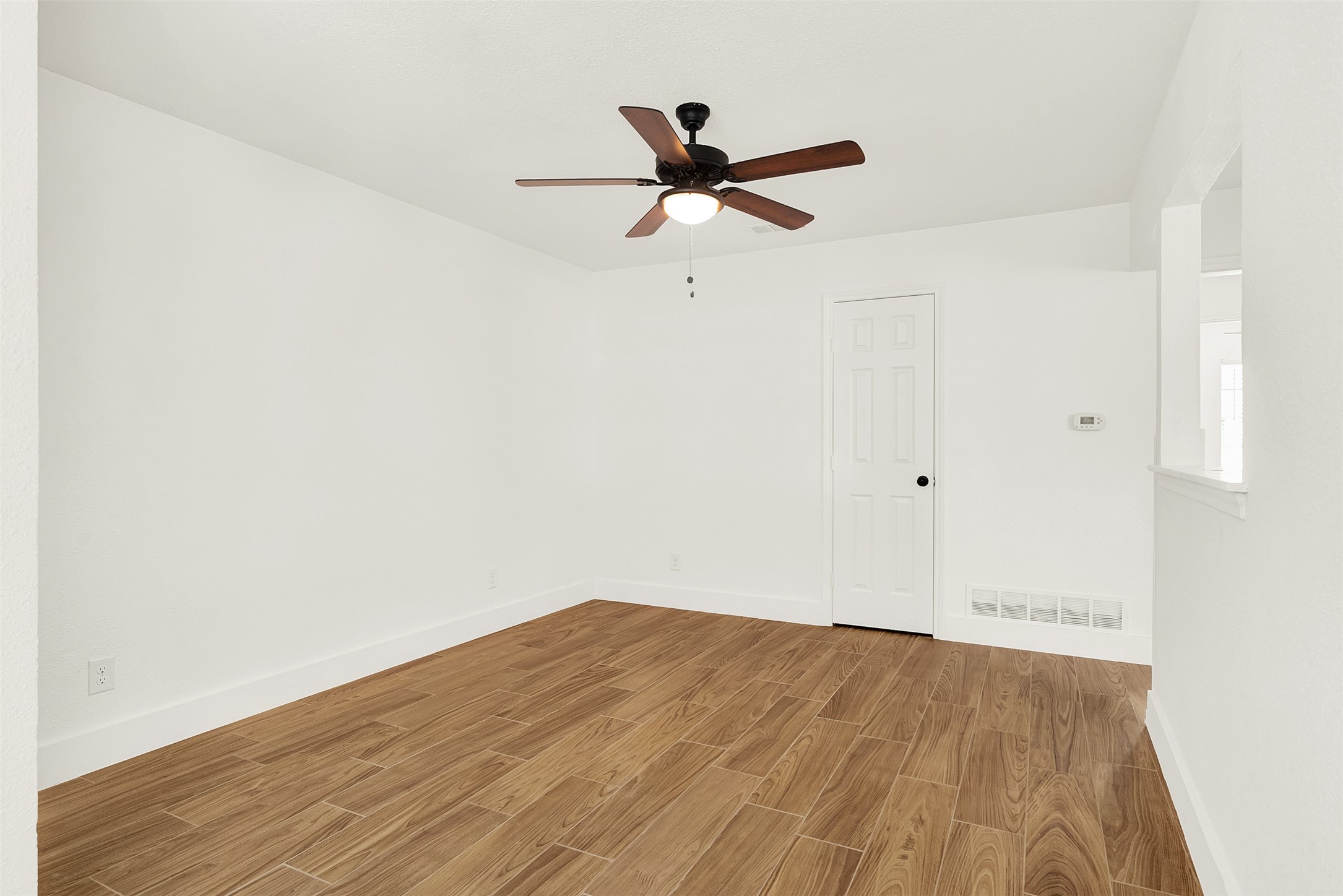 318 Hilltop Avenue Richardson TX 75081