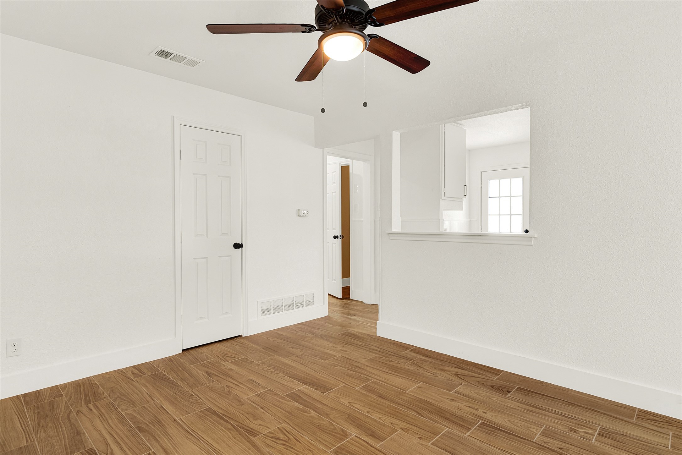318 Hilltop Avenue Richardson TX 75081