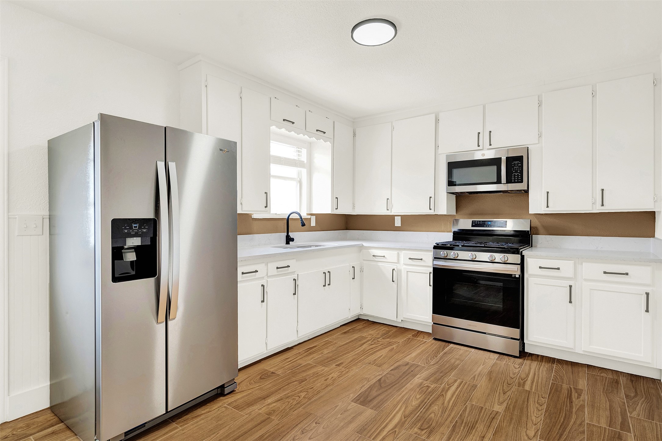 318 Hilltop Avenue Richardson TX 75081