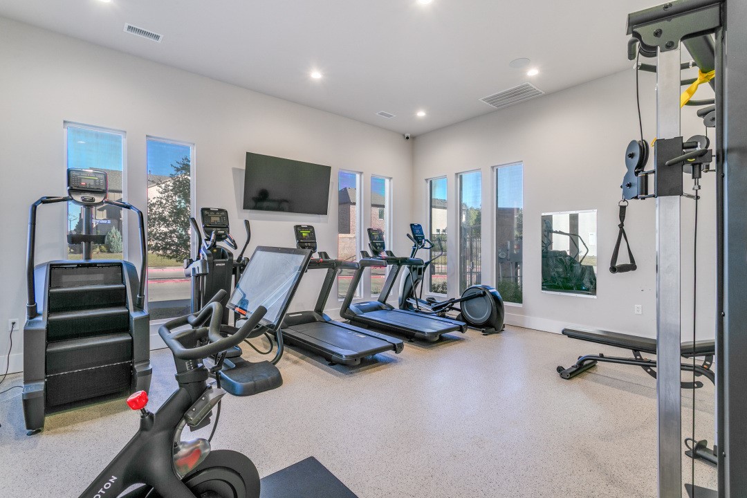 242 Woodson Street Irving TX 75063