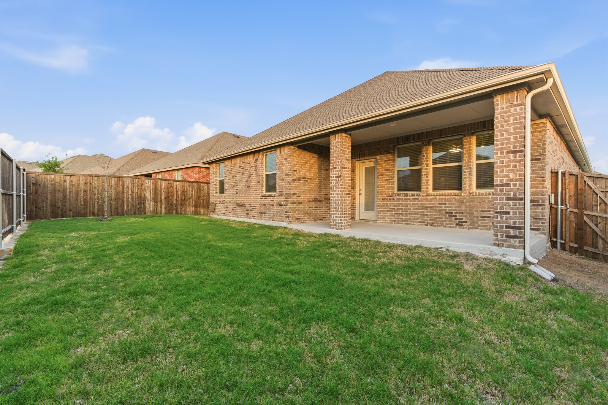 727 Fort Lane Fate TX 75189
