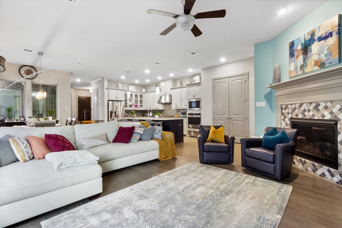 6304 Exeter Avenue Mckinney TX 75070