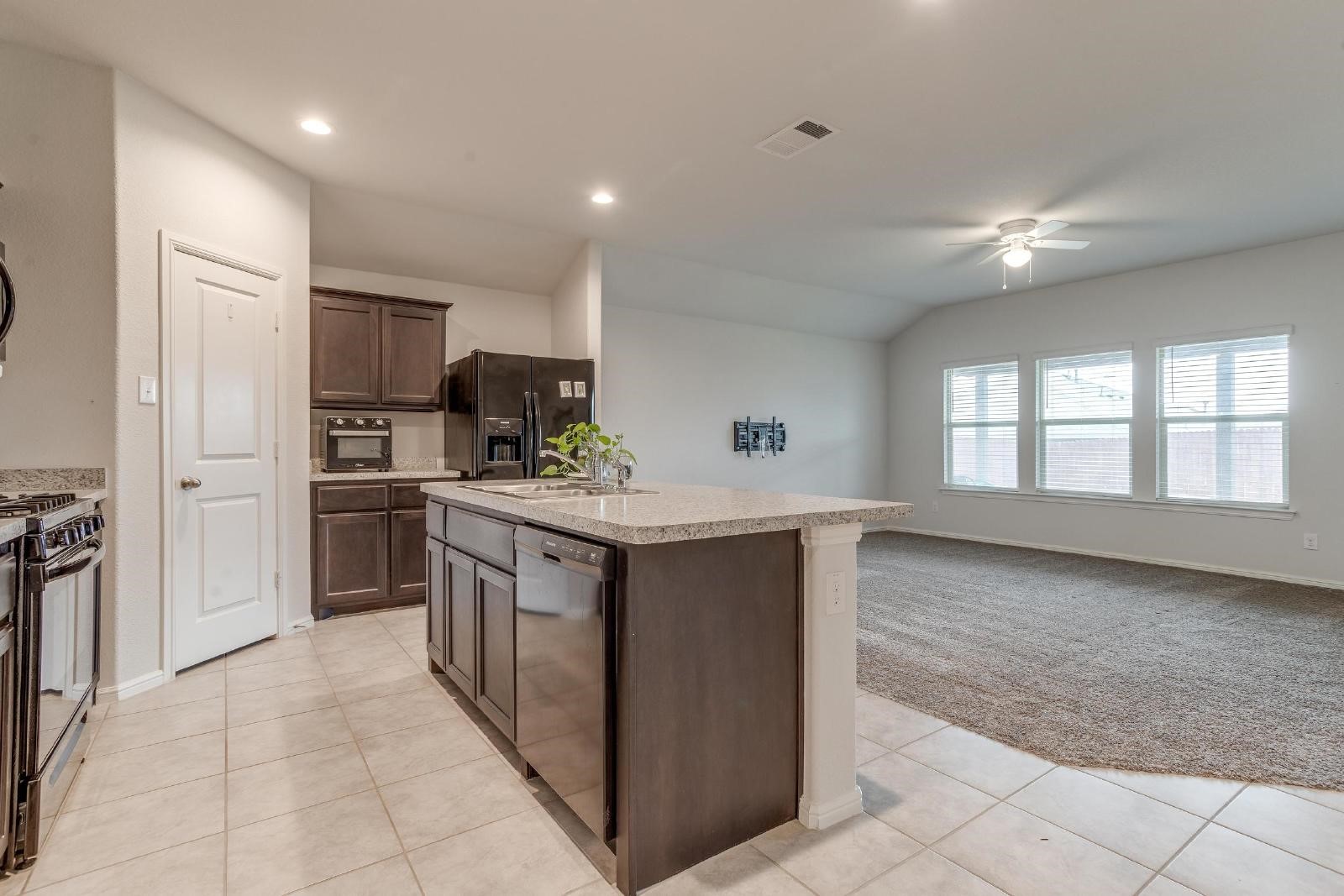 10368 Fort Crockett Trail Crowley TX 76036