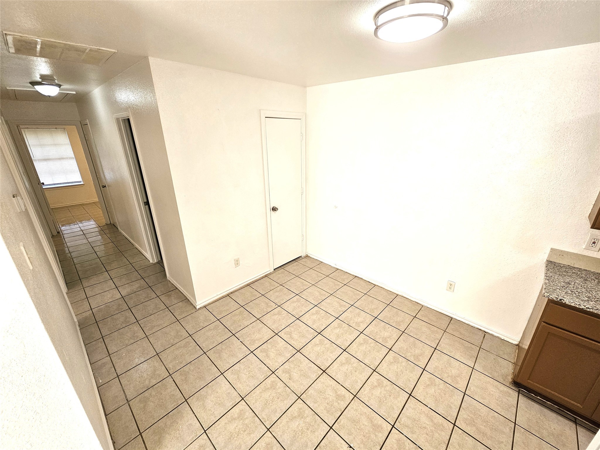 2837 Avenue J Fort Worth TX 76105