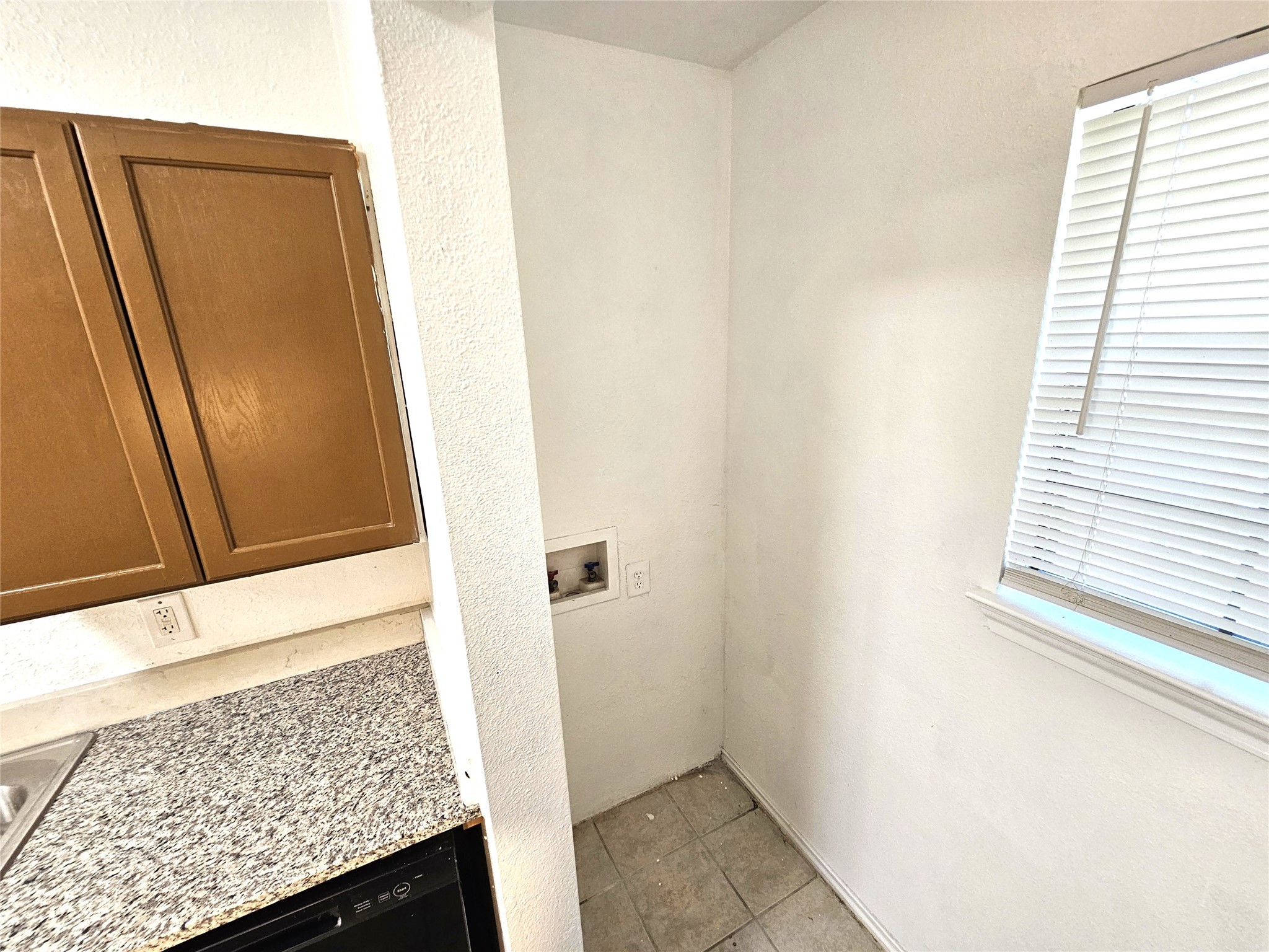 2837 Avenue J Fort Worth TX 76105