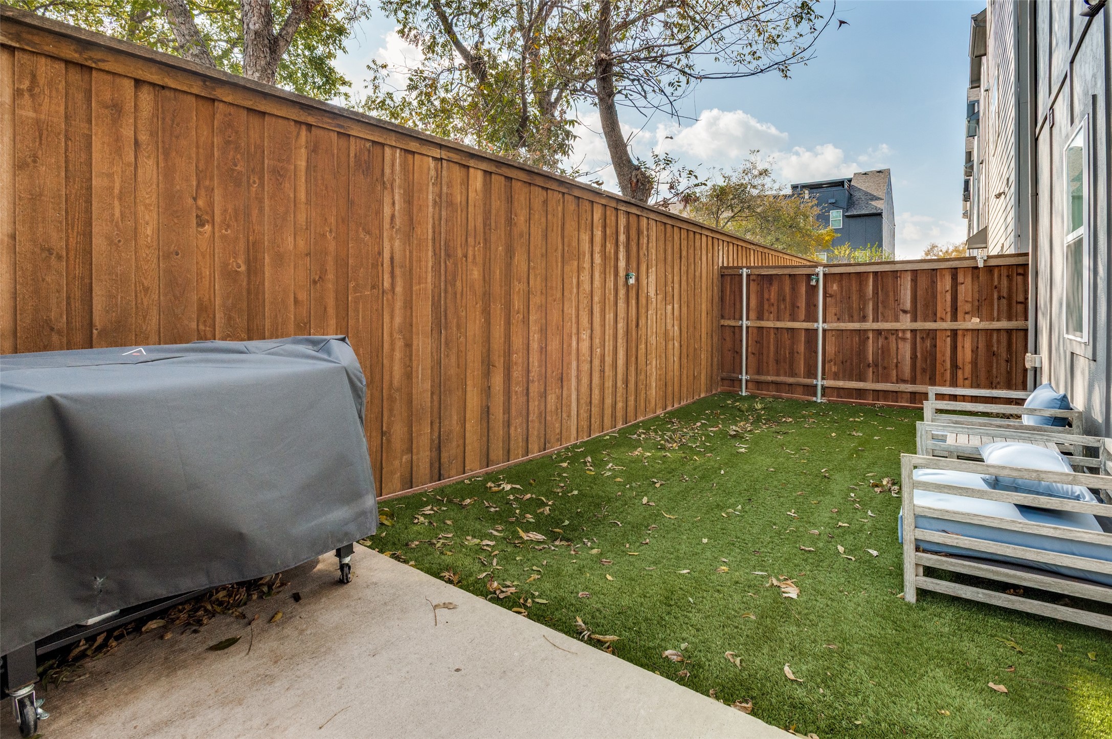 1434 Elevado Drive Dallas TX 75212