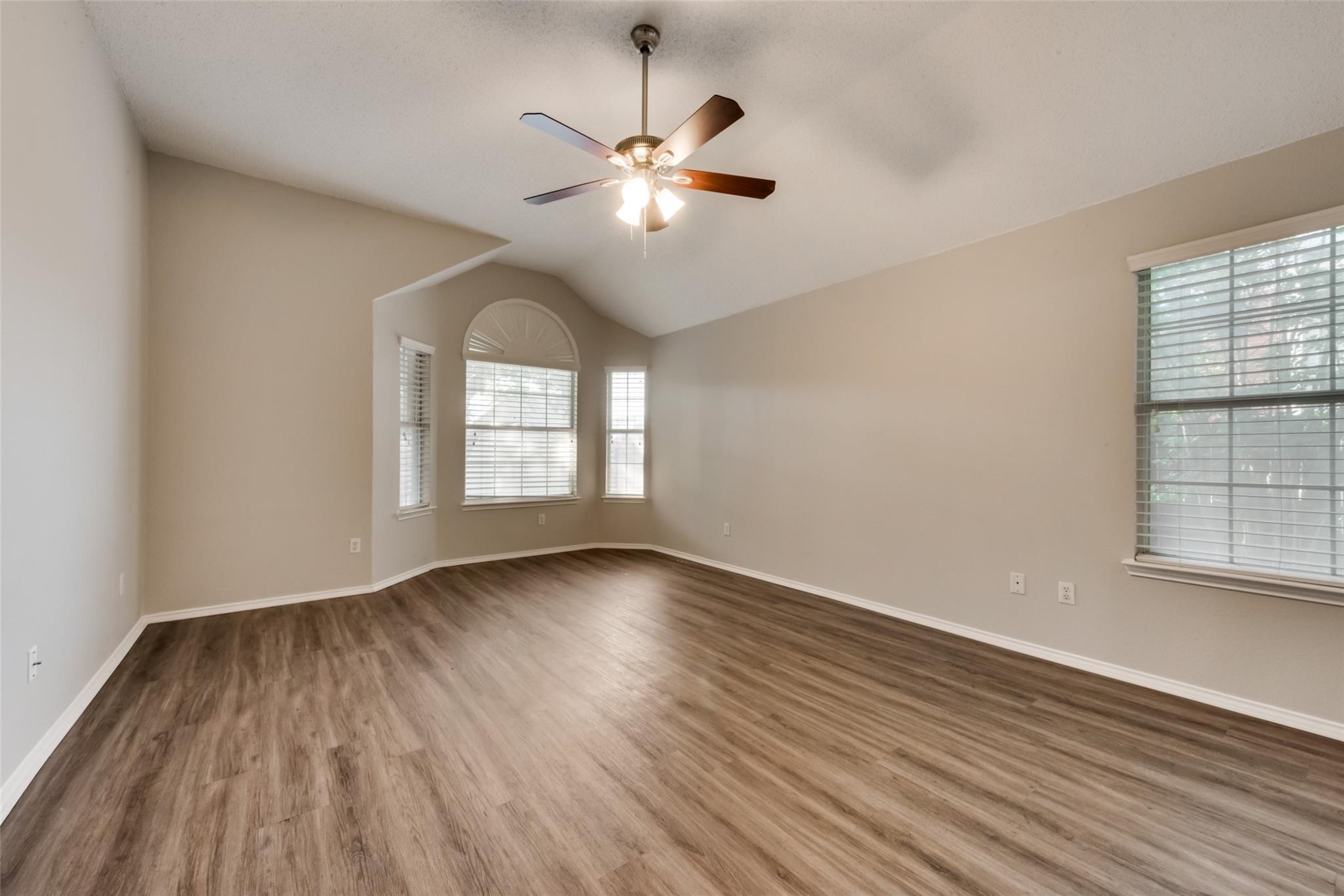 806 Ashley Lane Allen TX 75002
