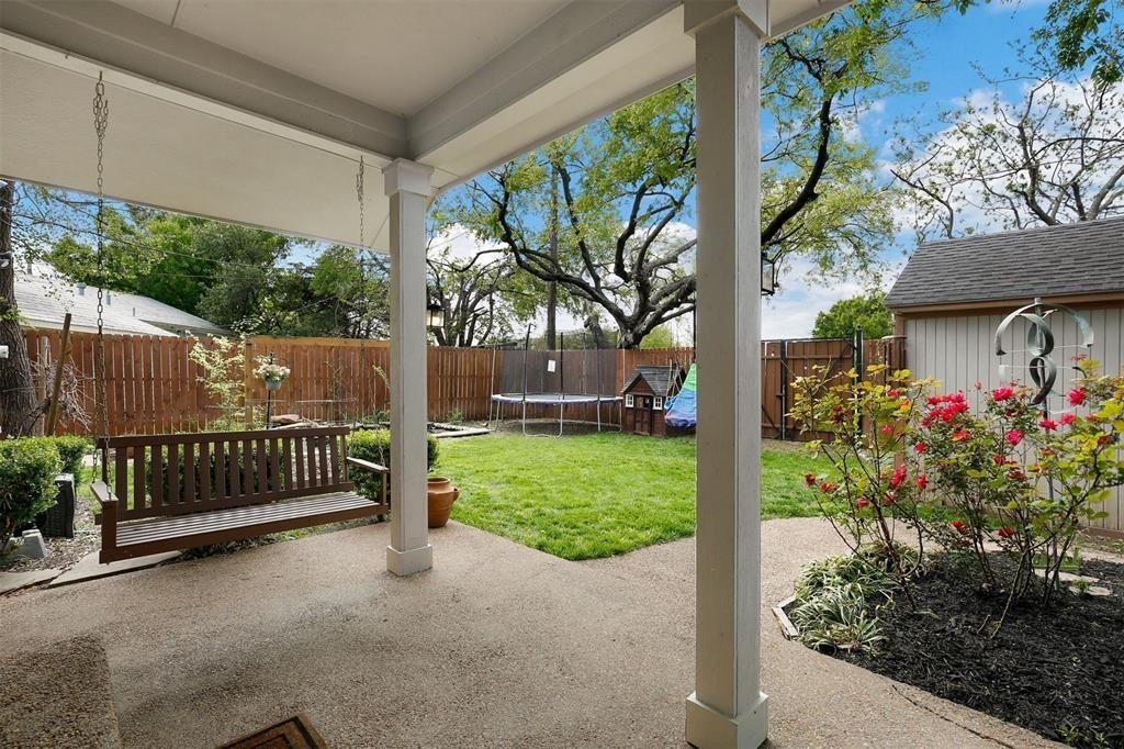 8515 Glencrest Lane Dallas TX 75209