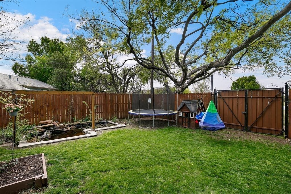 8515 Glencrest Lane Dallas TX 75209