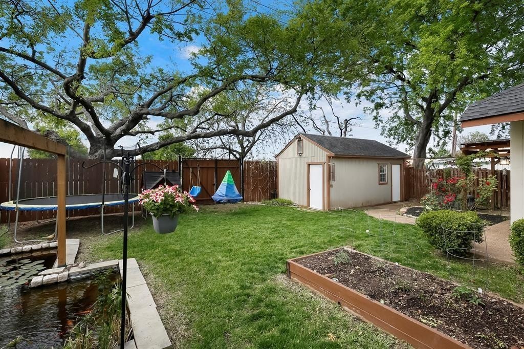 8515 Glencrest Lane Dallas TX 75209