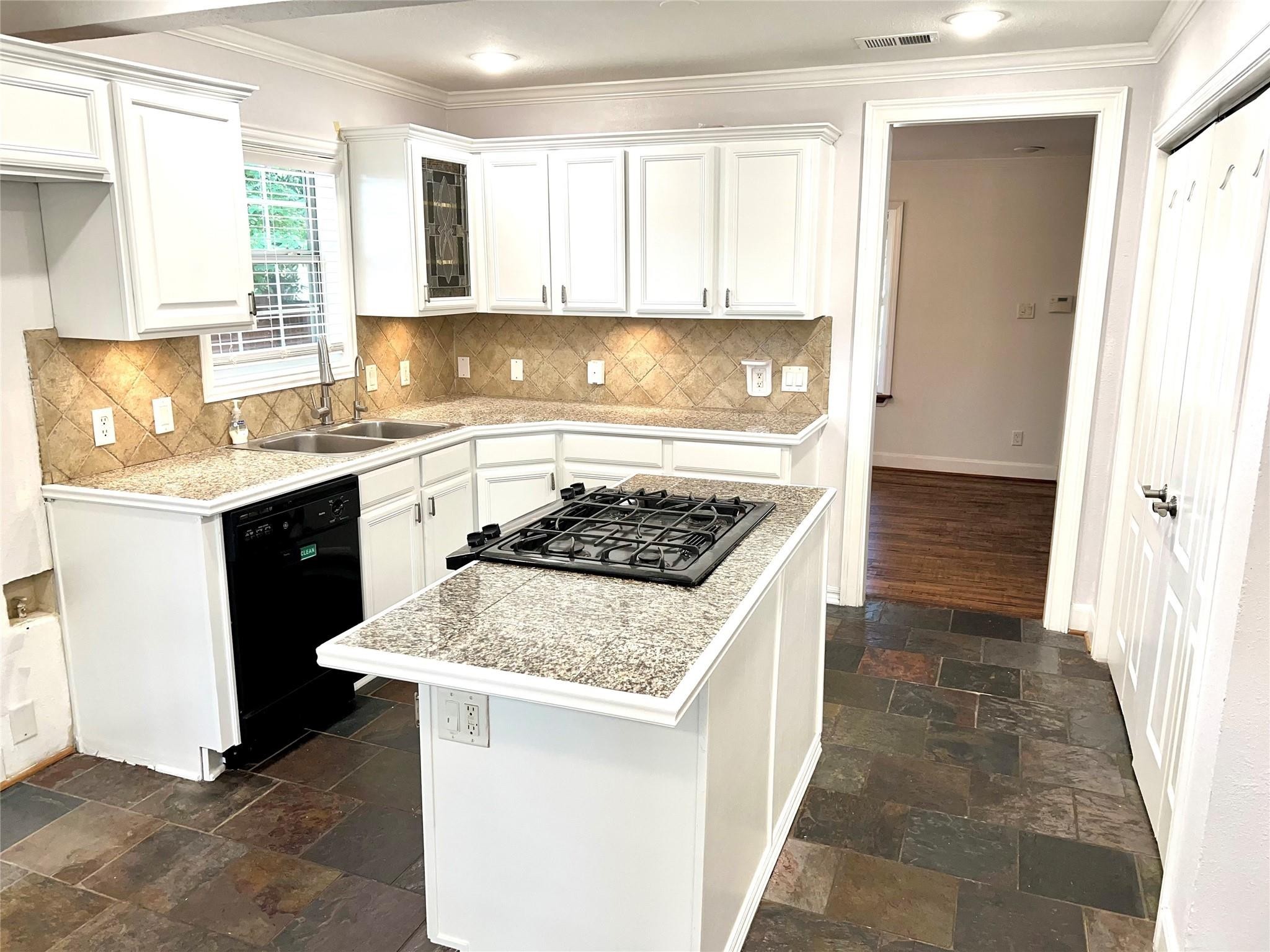 8515 Glencrest Lane Dallas TX 75209