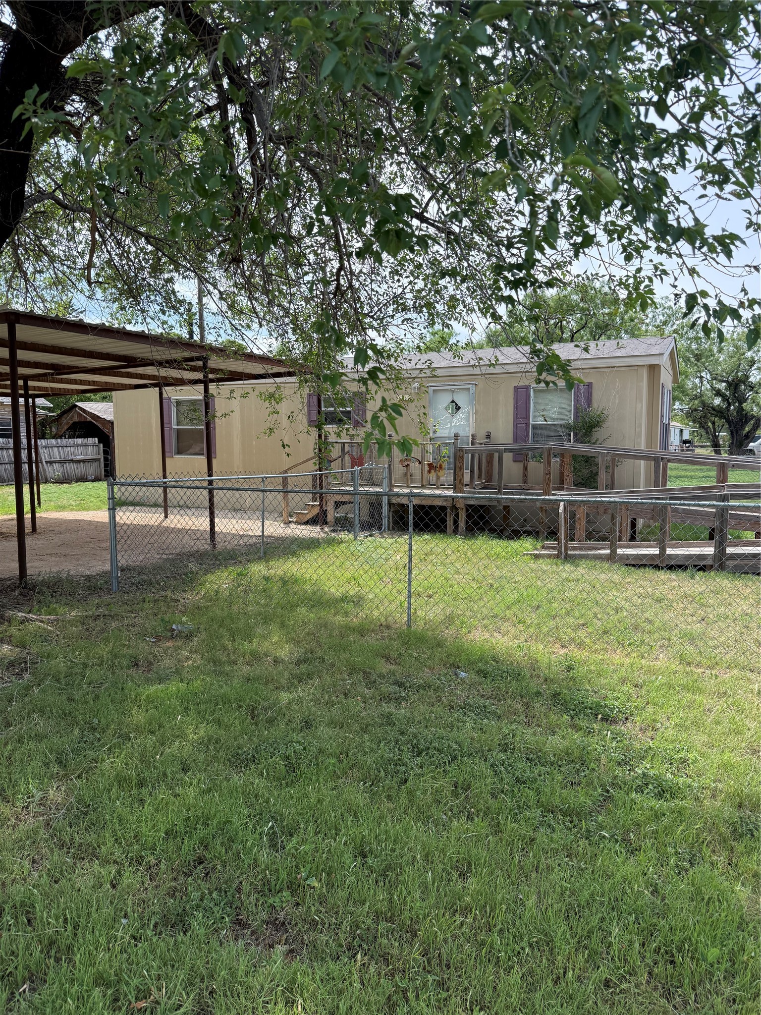 242 N Elm Street Trent TX 79561