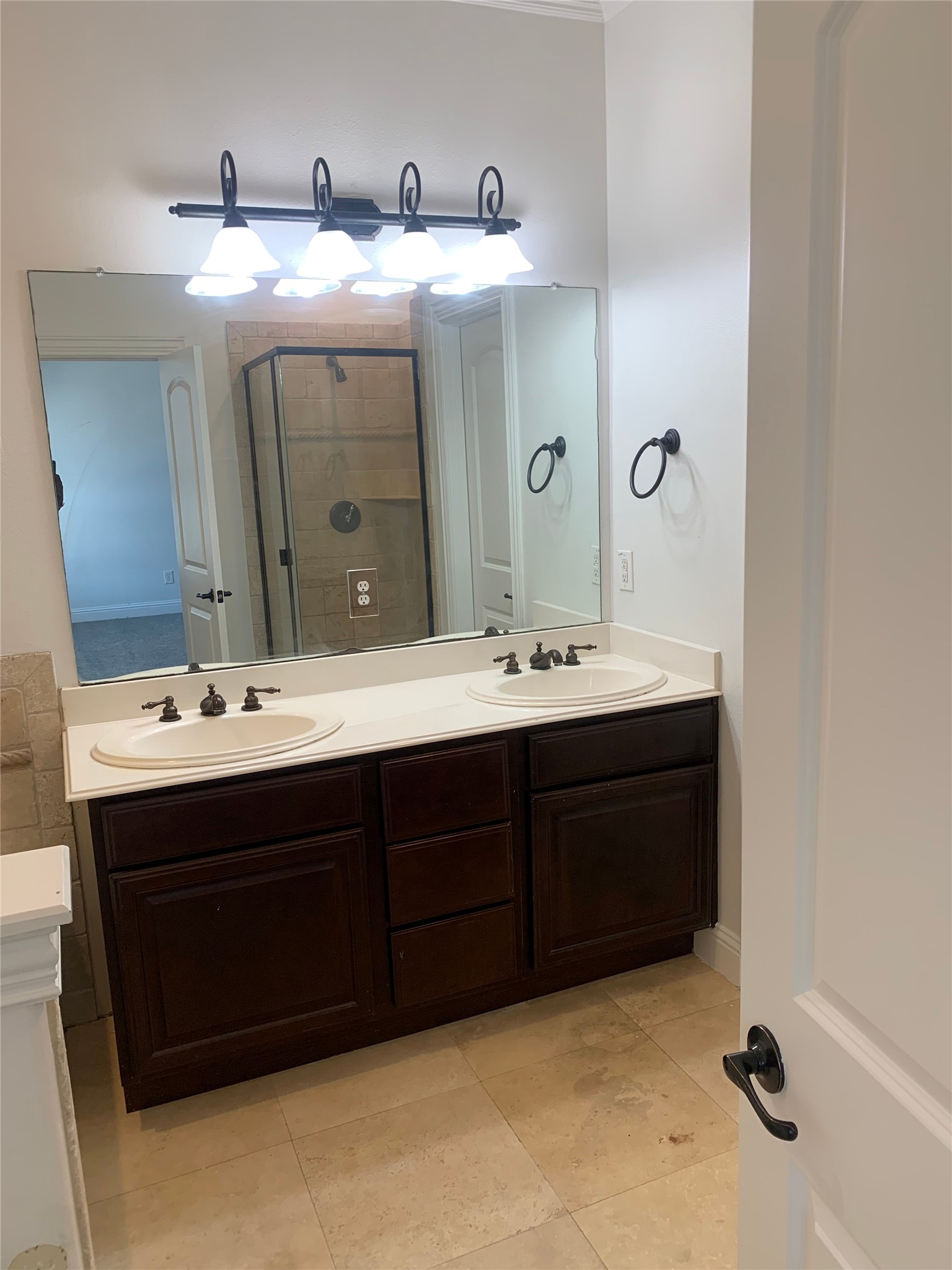 2316 Stutz Drive Dallas TX 75235