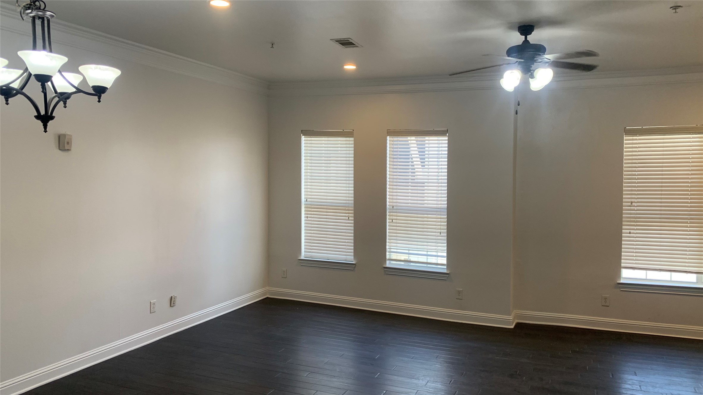 2316 Stutz Drive Dallas TX 75235