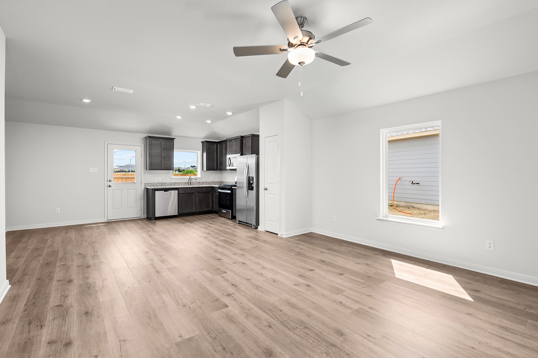 8316 White Wolf Trail Ponder TX 76259