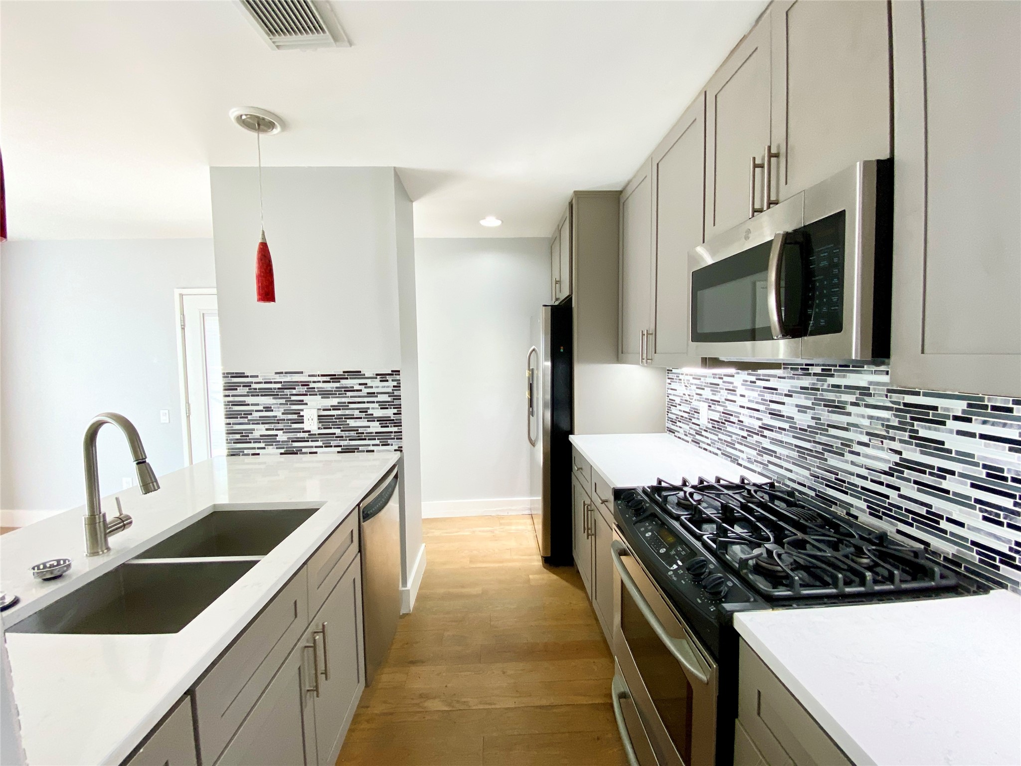4213 Dickason Avenue Dallas TX 75219