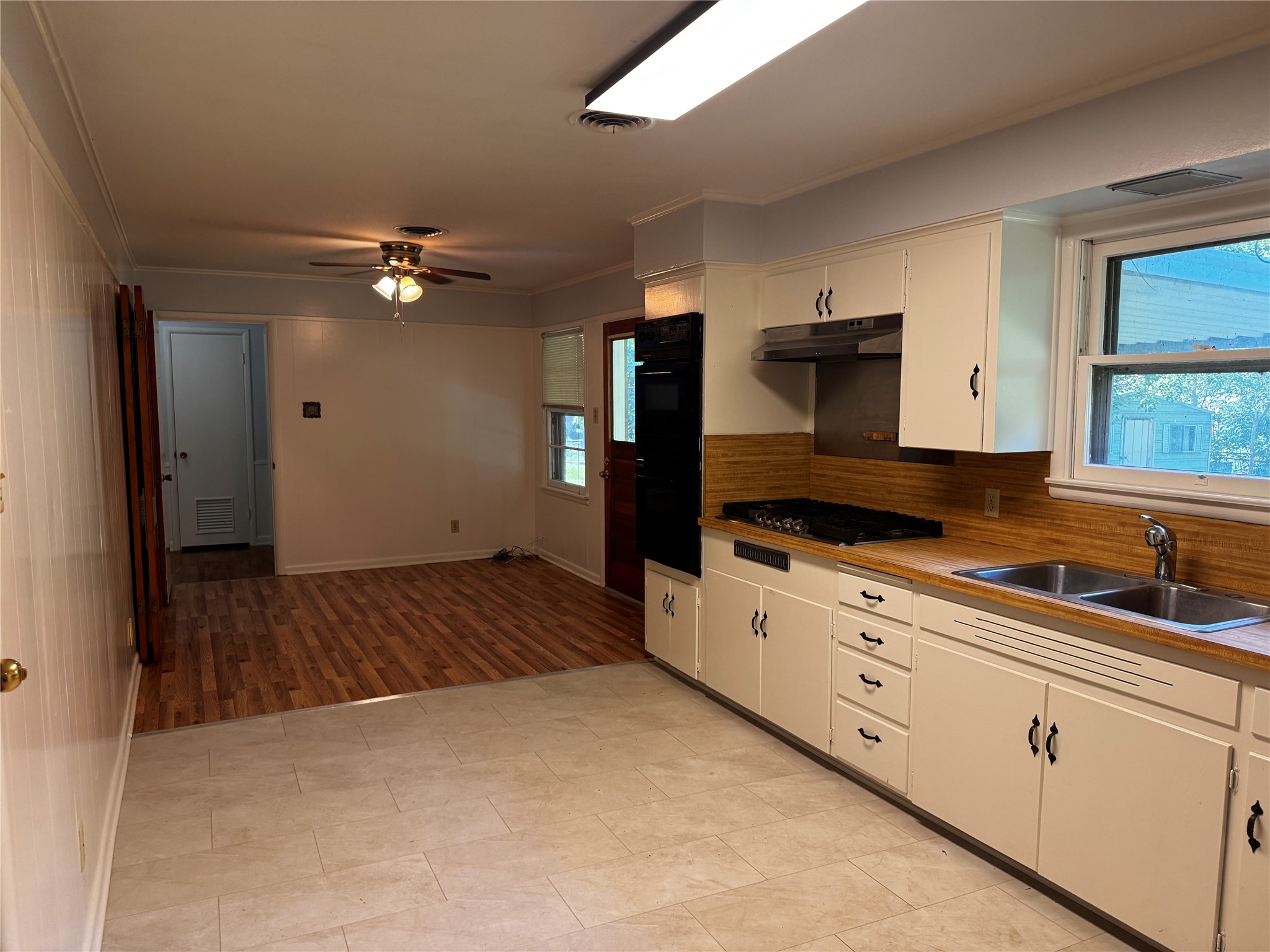 2928 College Circle Corsicana TX 75110