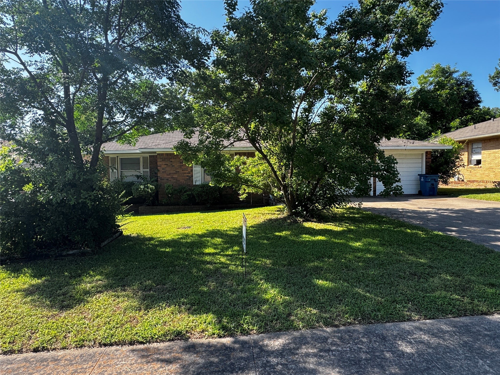 2928 College Circle Corsicana TX 75110