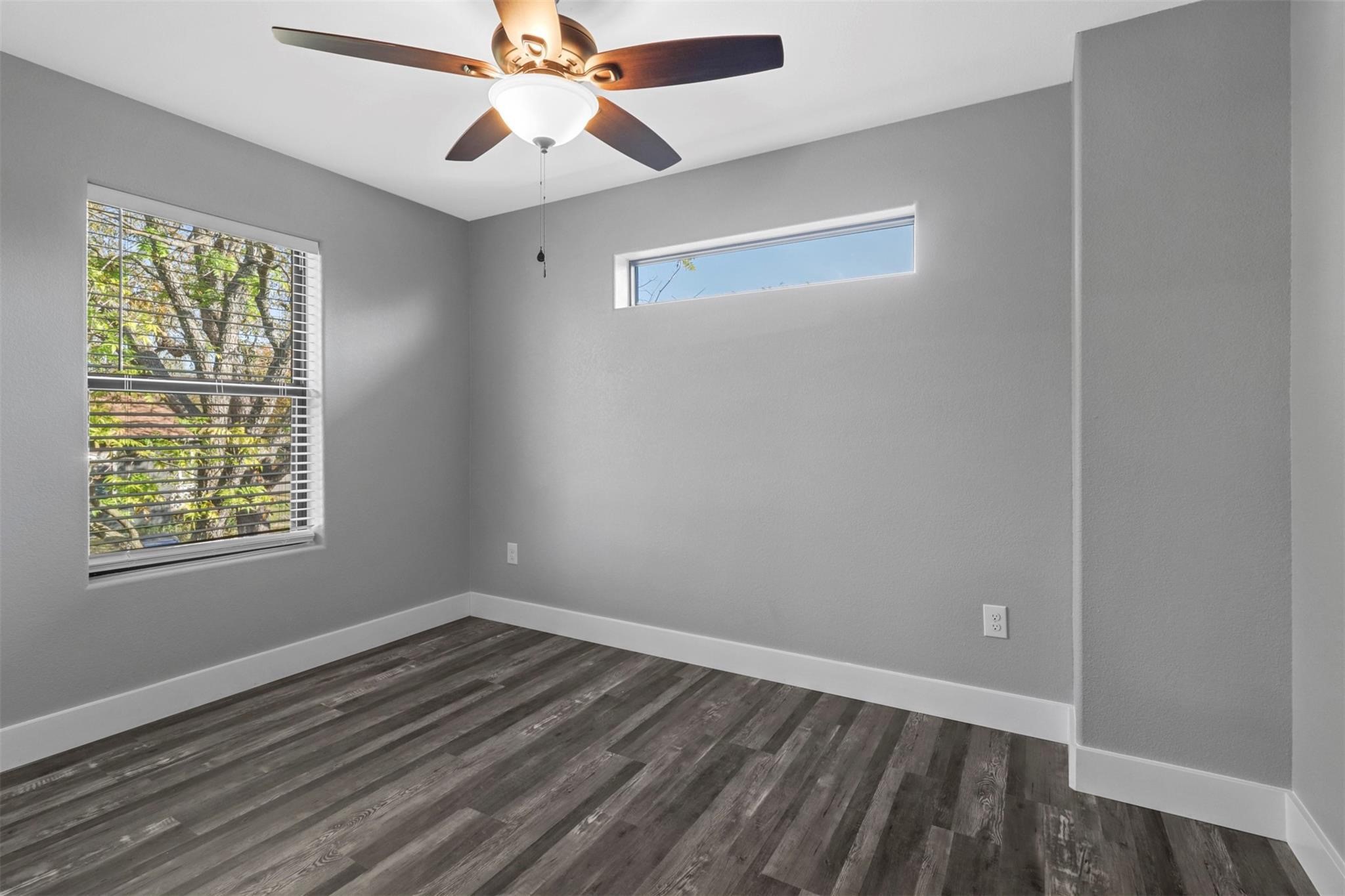 1309 S 5th Avenue Denison TX 75021