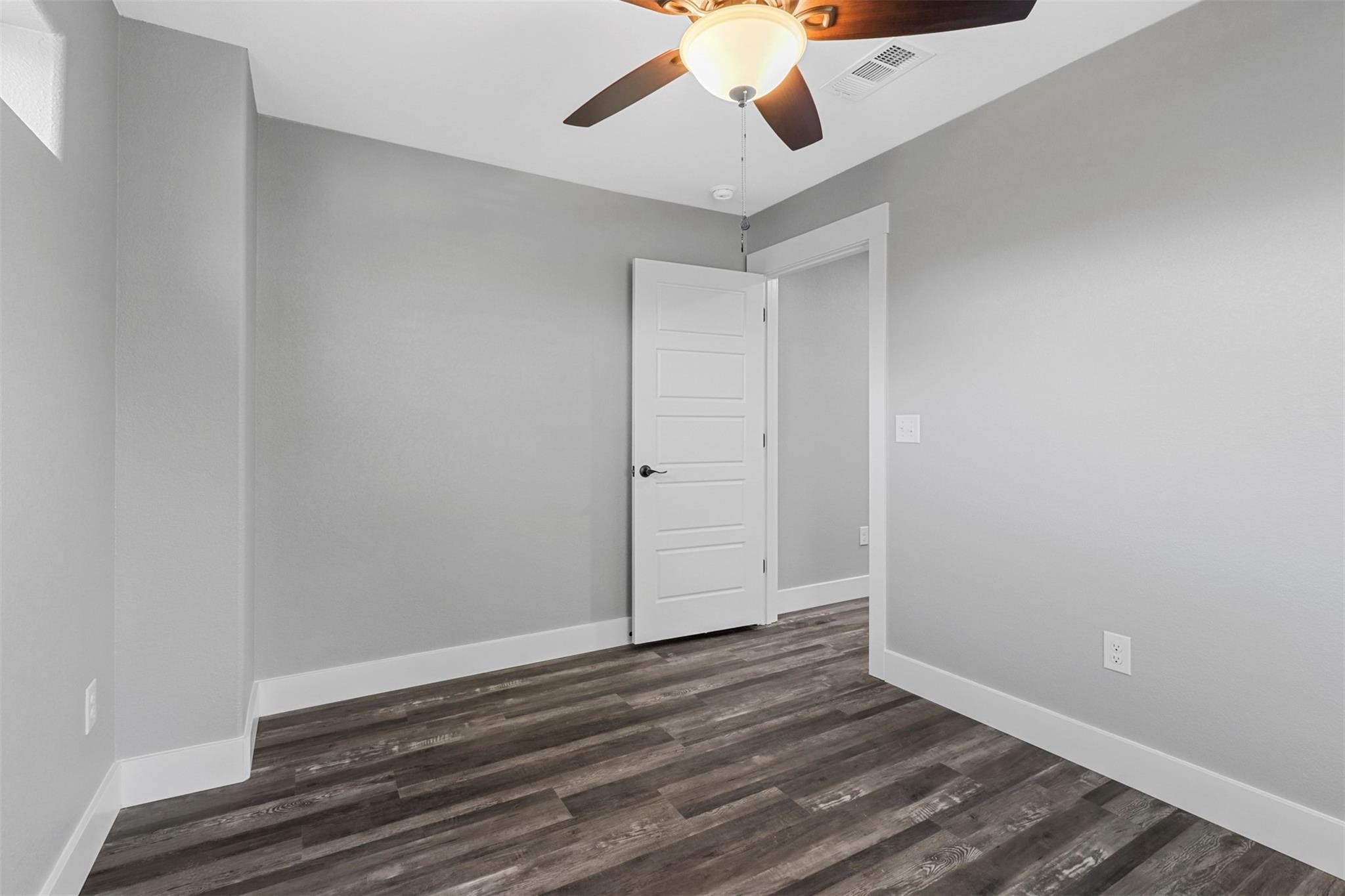 1309 S 5th Avenue Denison TX 75021