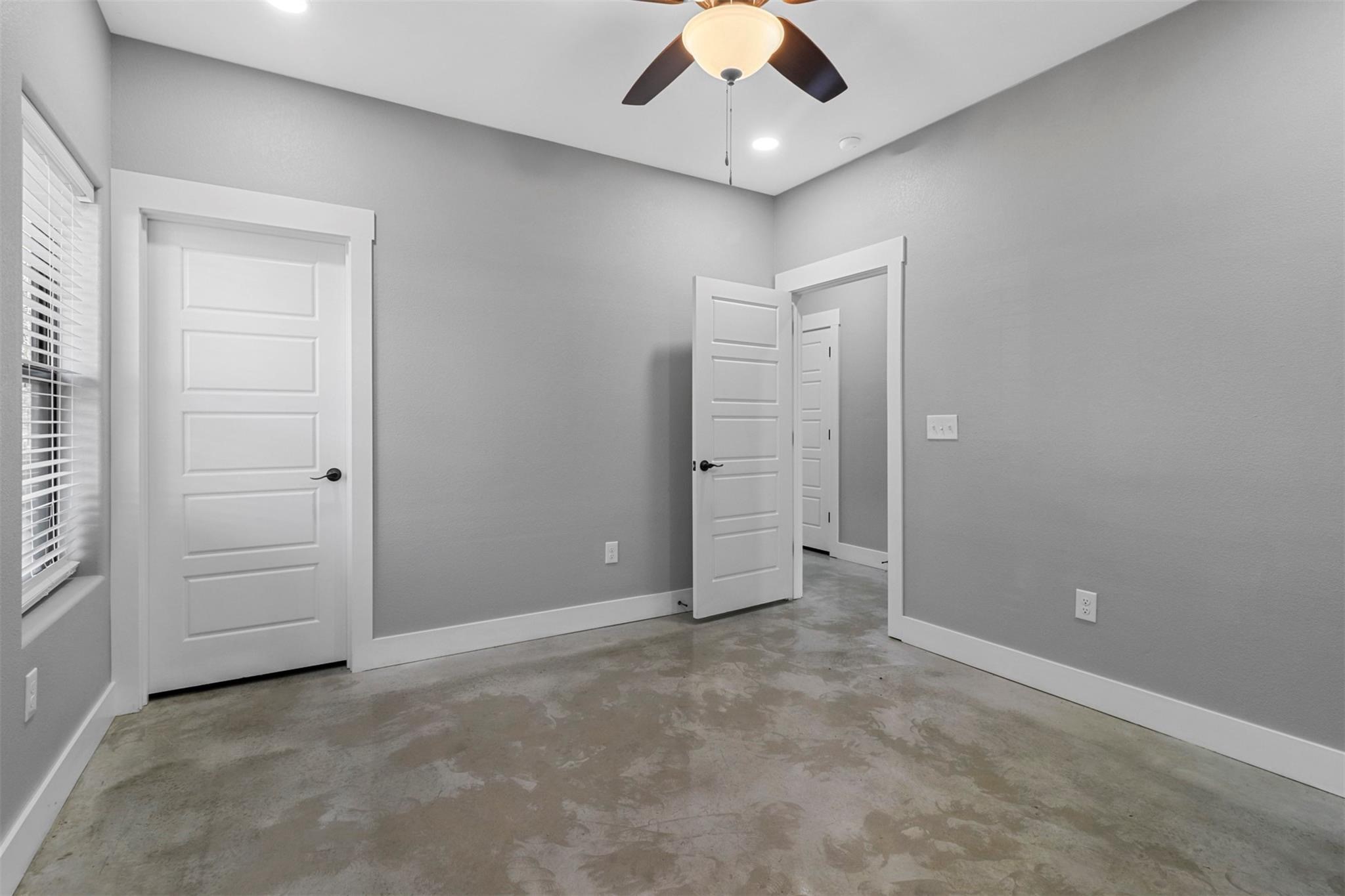 1309 S 5th Avenue Denison TX 75021